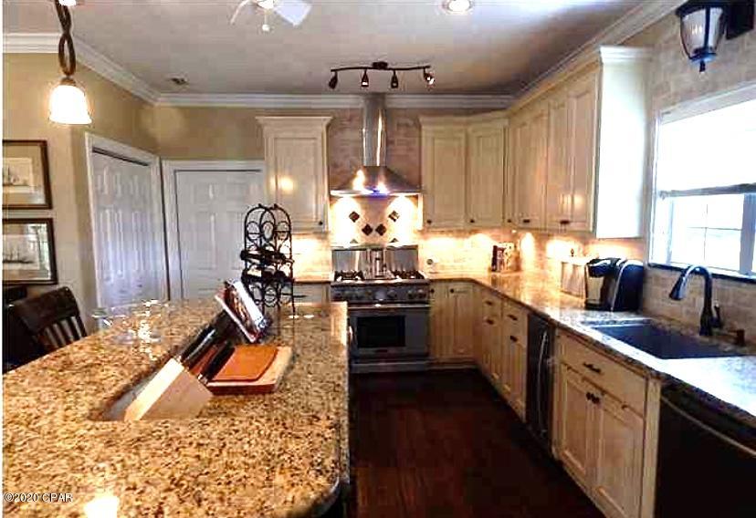 Image 11 For 7009 Lagoon Drive 116