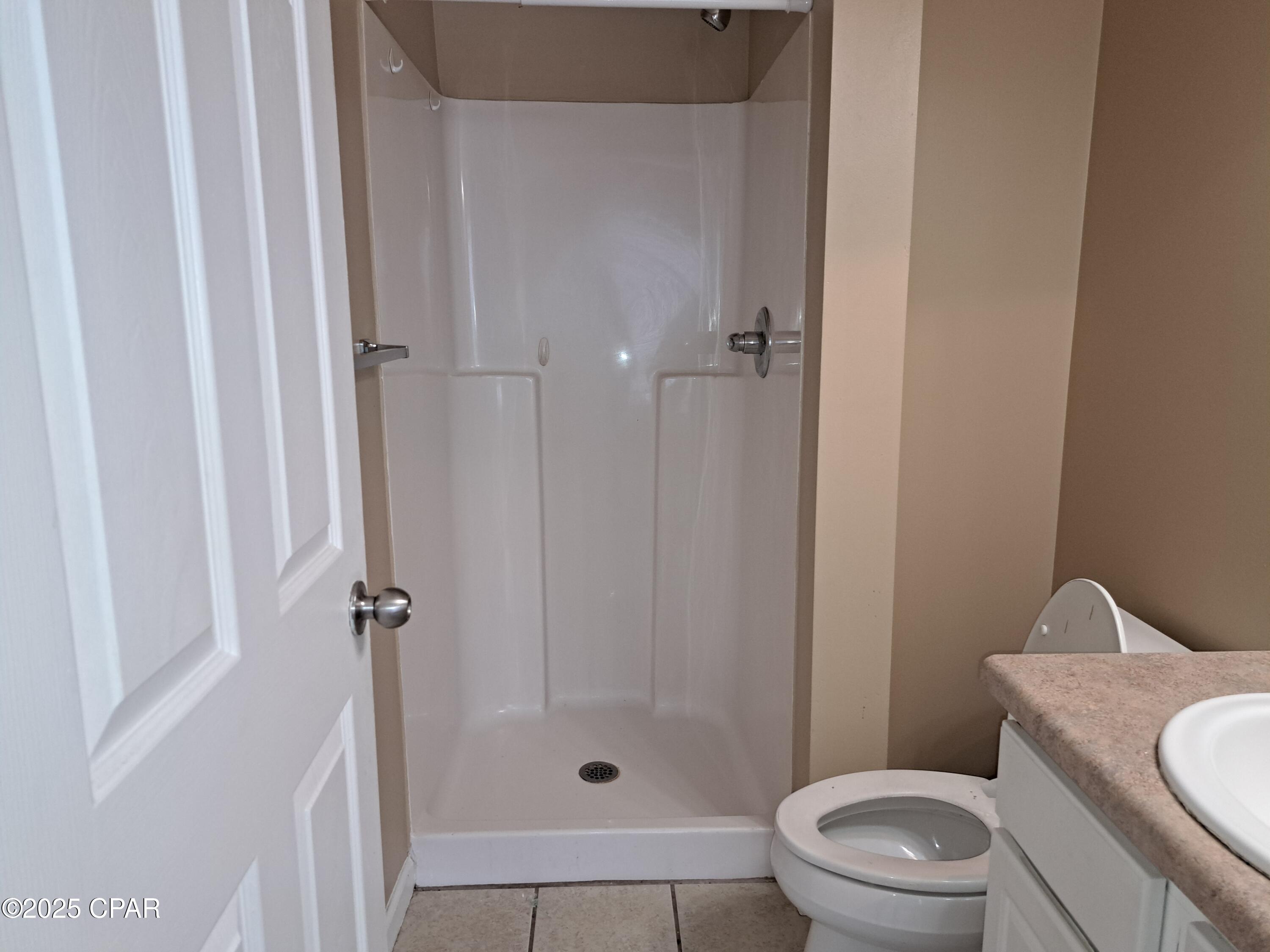 Image 12 For 108 Gray Avenue C