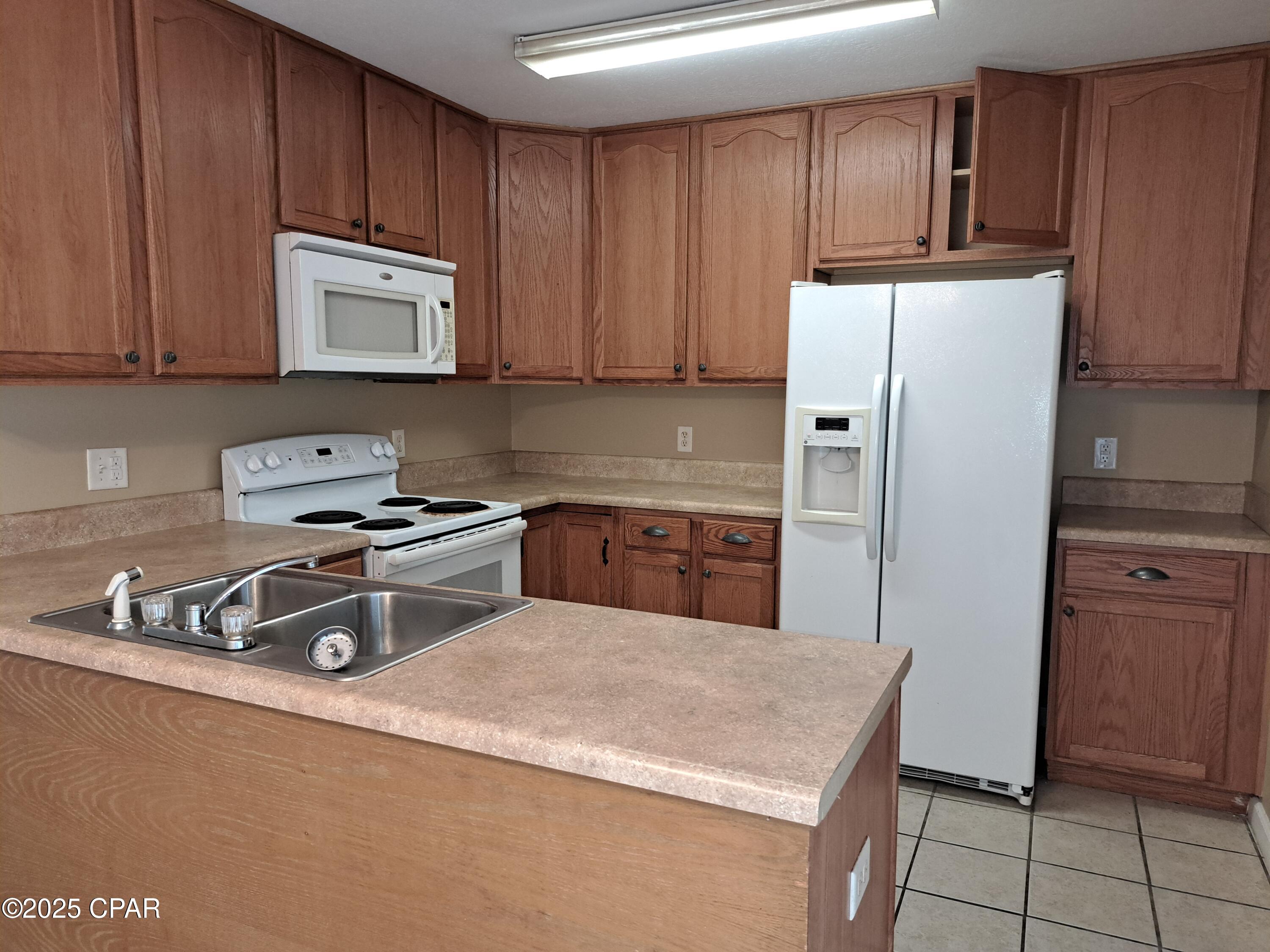 Image 2 For 108 Gray Avenue C