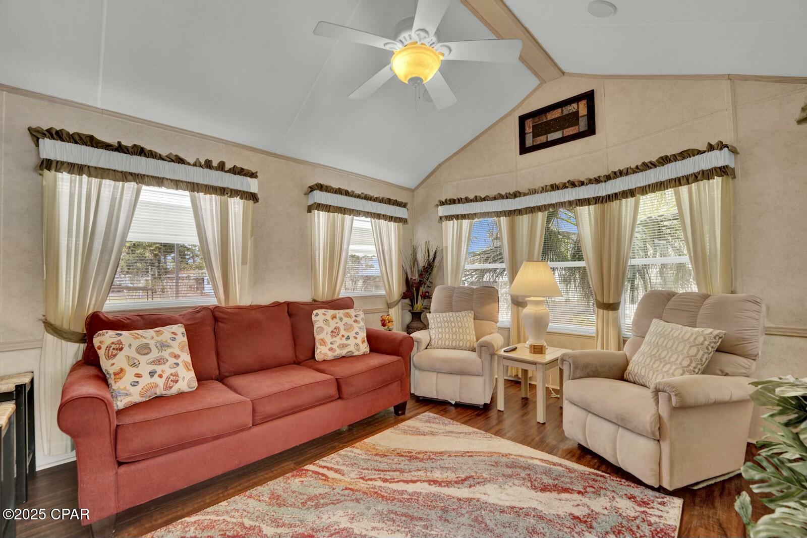 Image 7 For 1219 Thomas Drive 266