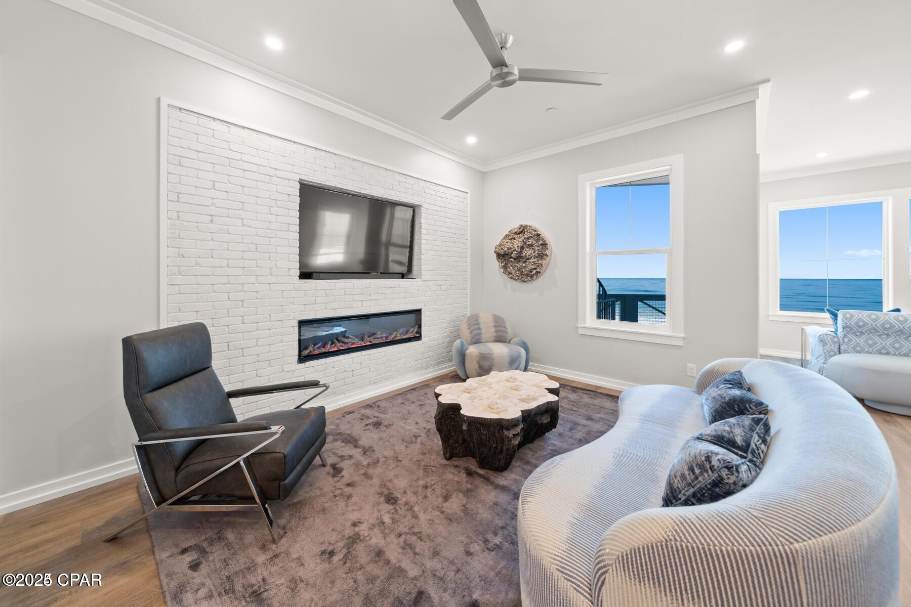 Listing photo id 20 for 19989 Front Beach Rd.  #b