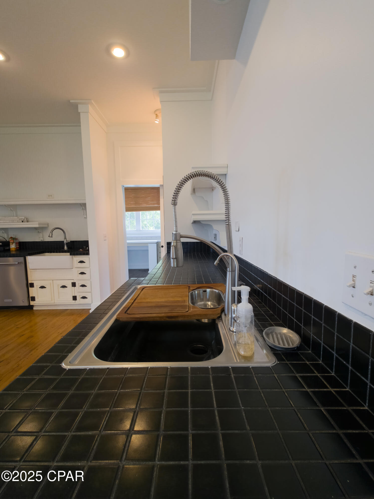 Image 30 For 7325 Suwanee Ave Avenue