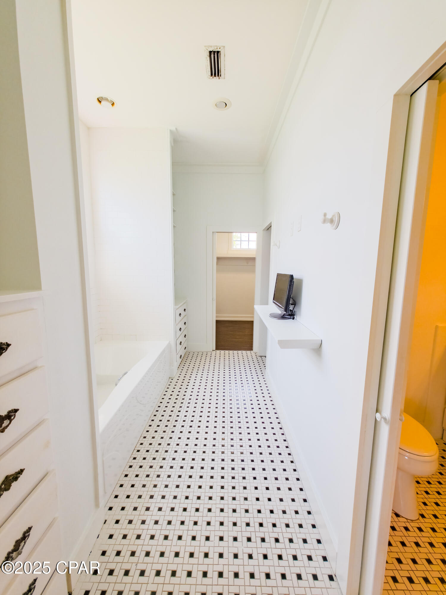 Image 45 For 7325 Suwanee Ave Avenue