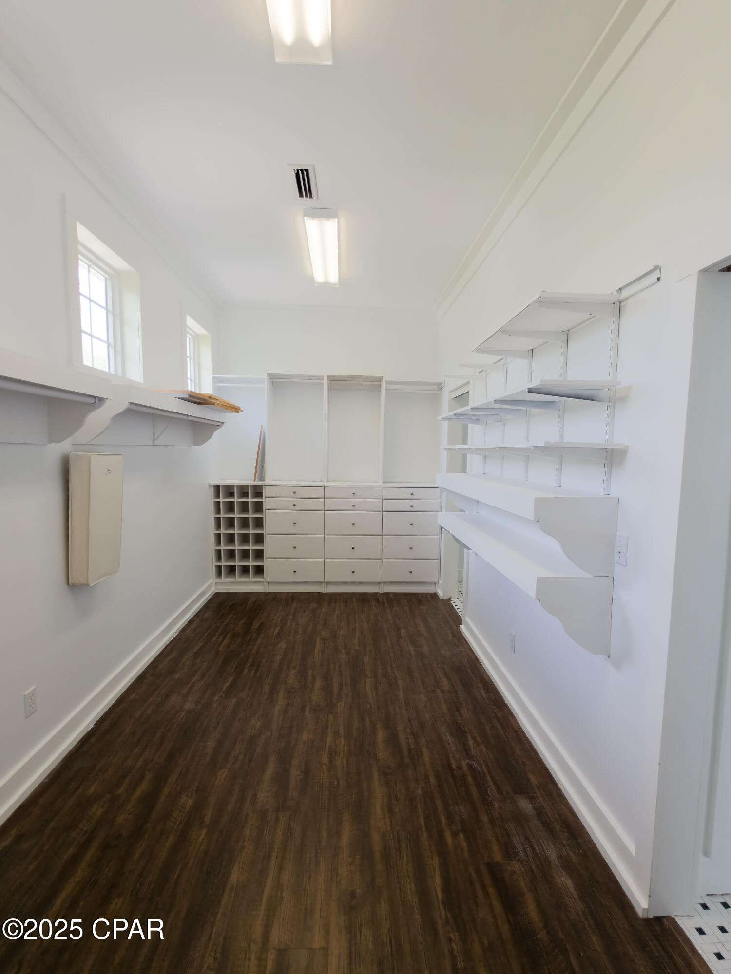 Image 47 For 7325 Suwanee Ave Avenue