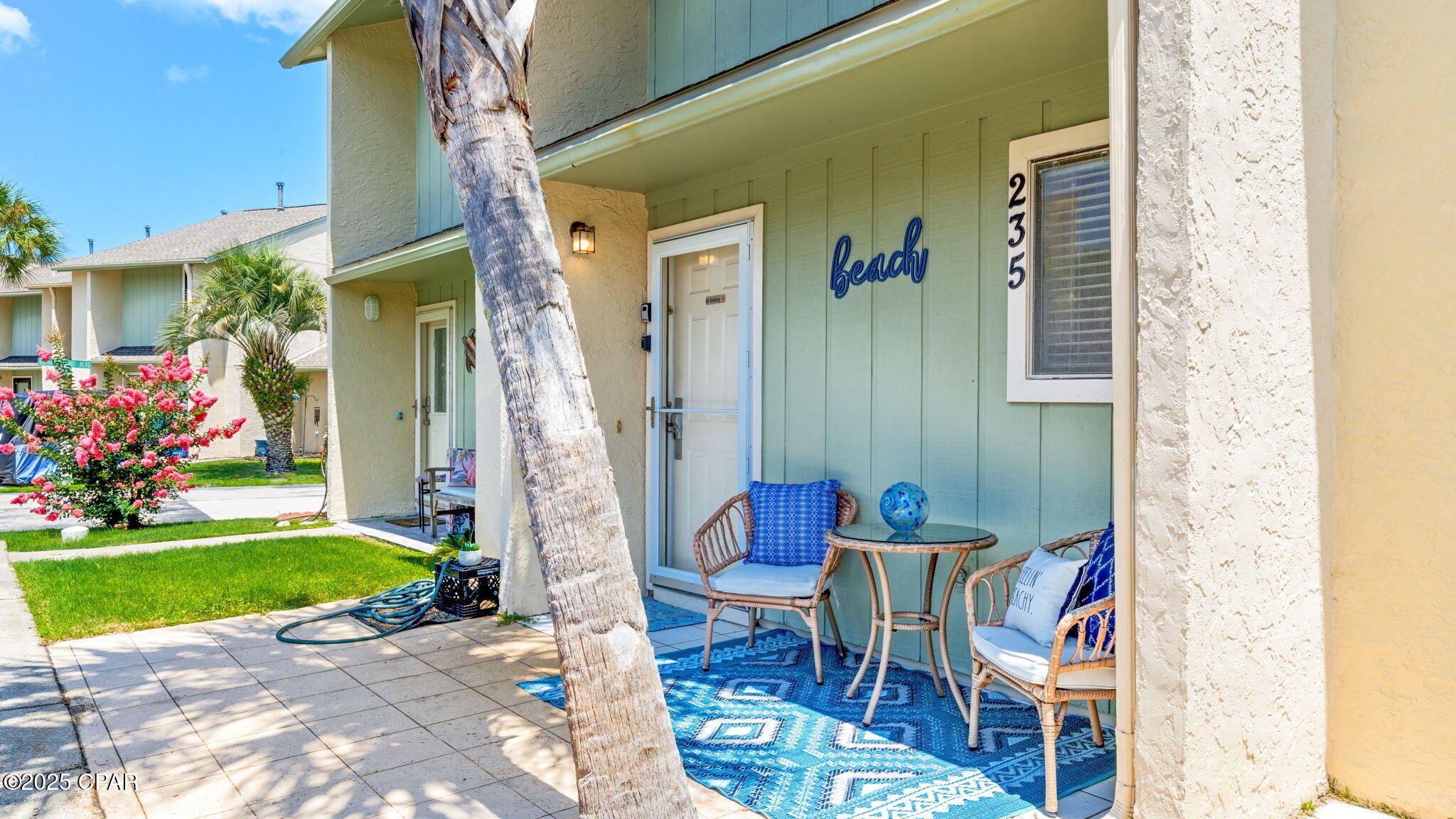 Image 2 For 235 Saint Katherine Boulevard