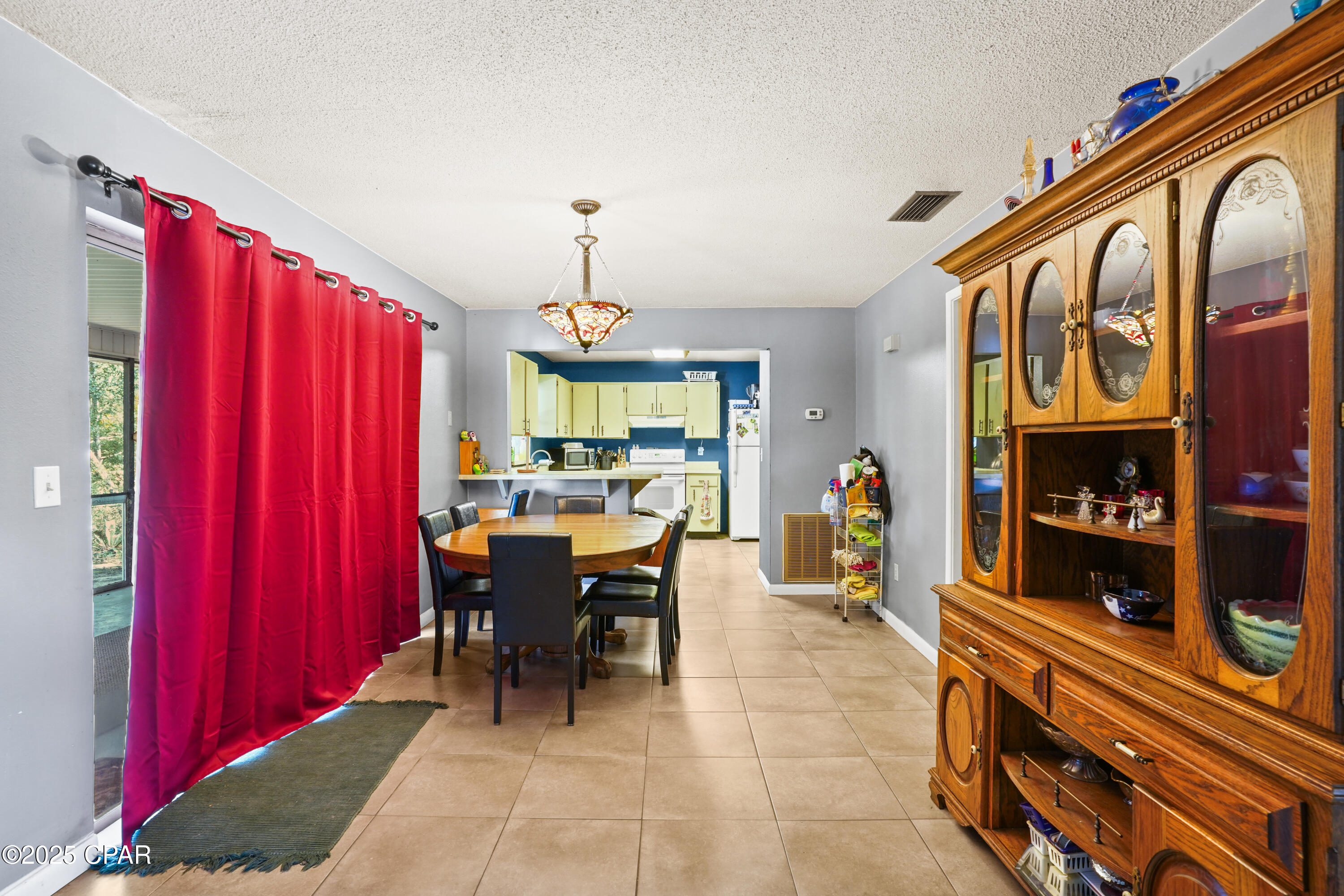 Image 21 For 4335 Country Club Boulevard