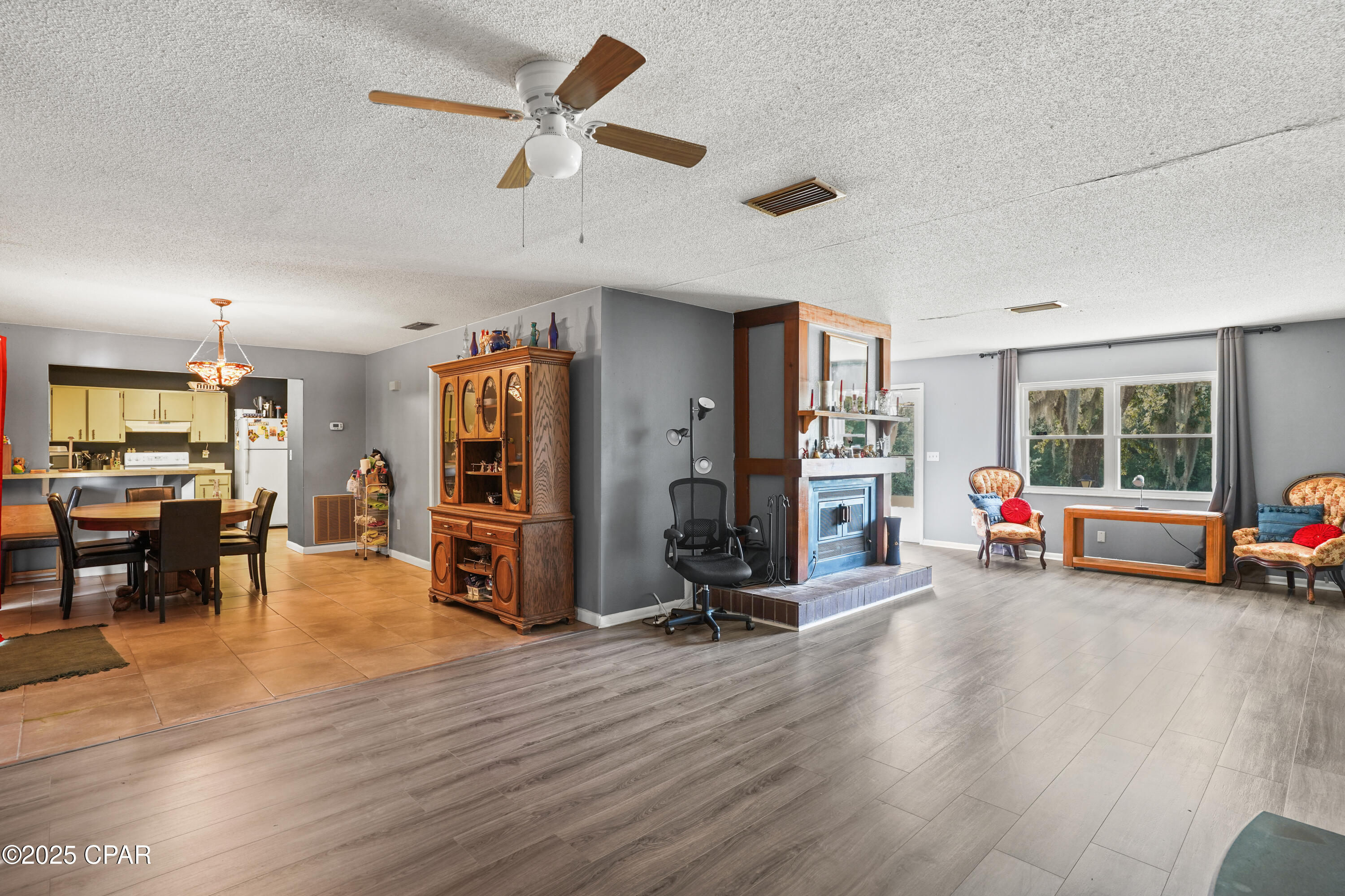 Image 22 For 4335 Country Club Boulevard