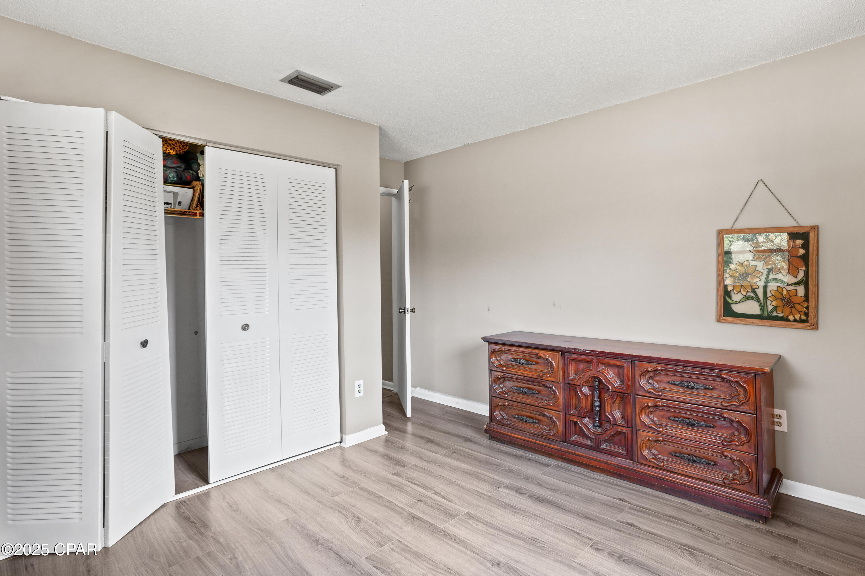 Image 8 For 4335 Country Club Boulevard