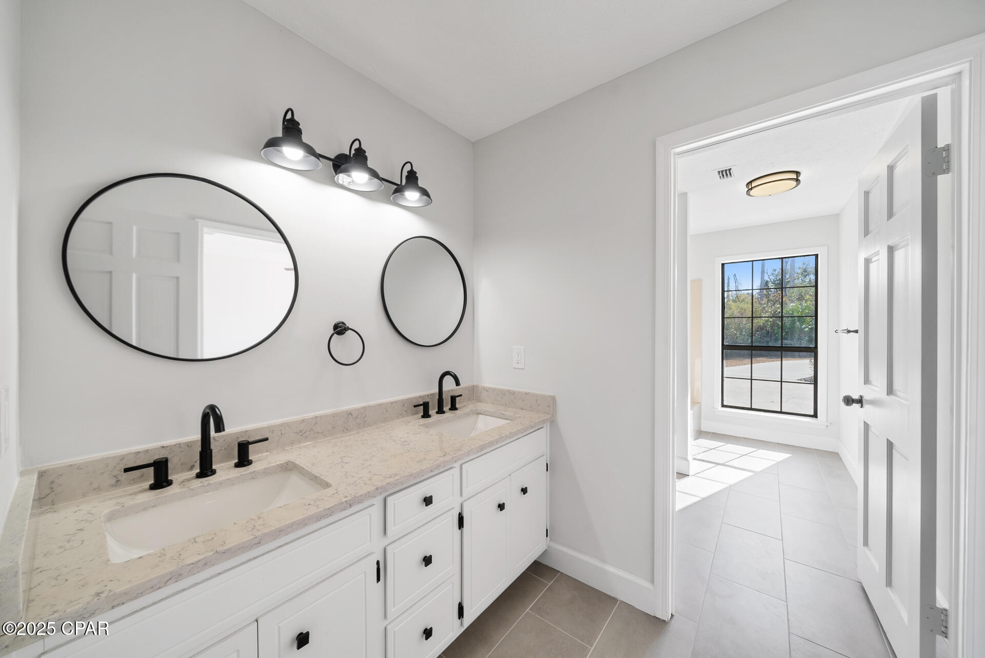 Listing photo id 16 for 4021 Osprey Point Point
