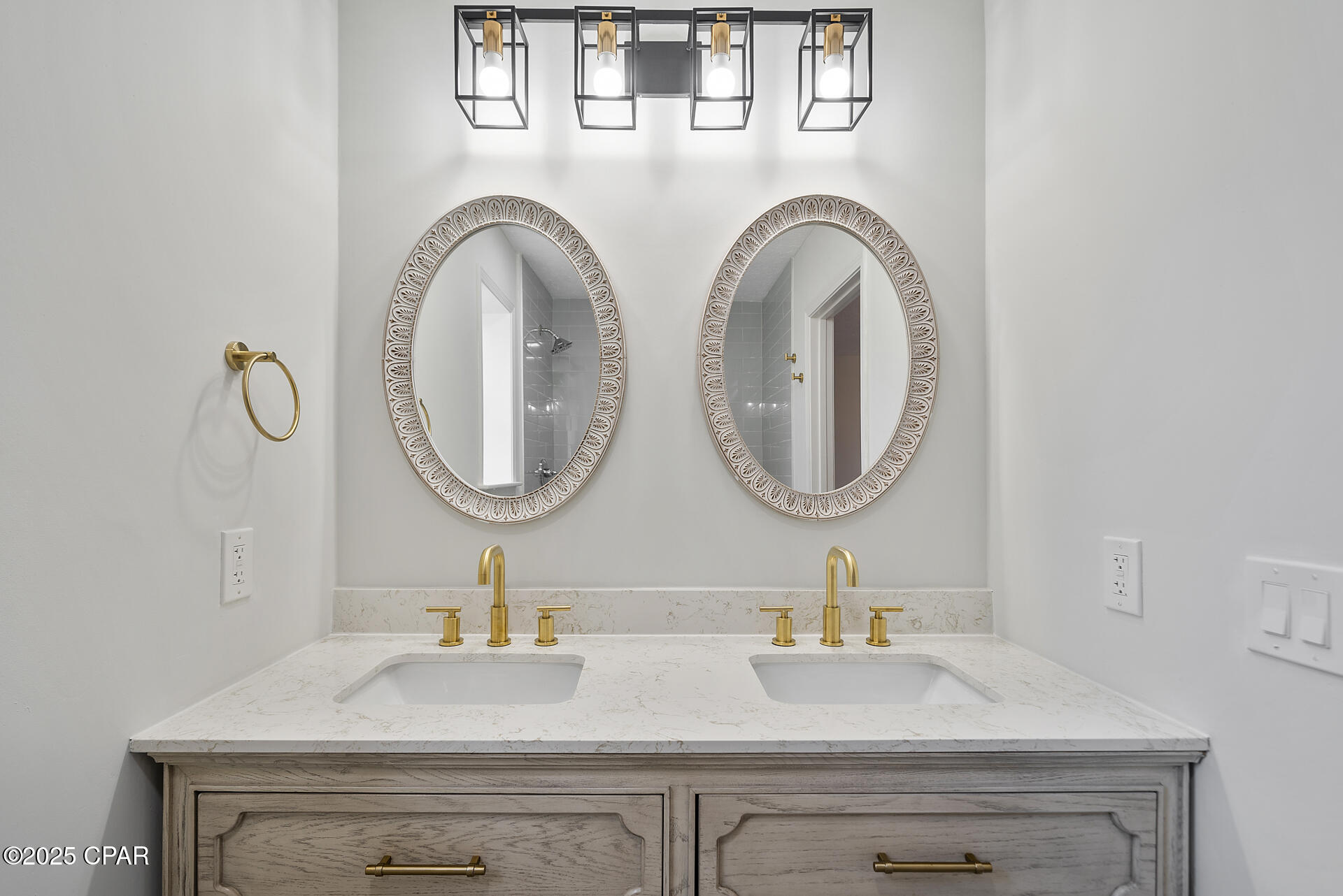 Listing photo id 23 for 4021 Osprey Point Point