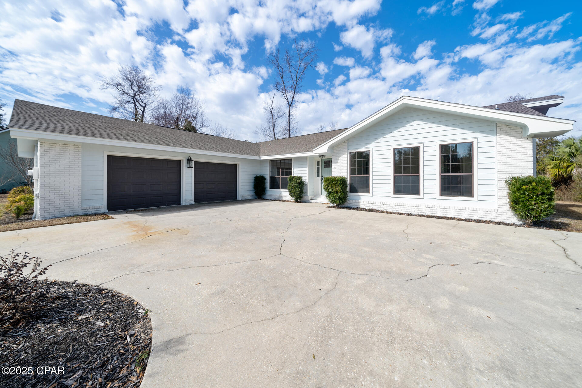 Listing photo id 3 for 4021 Osprey Point Point