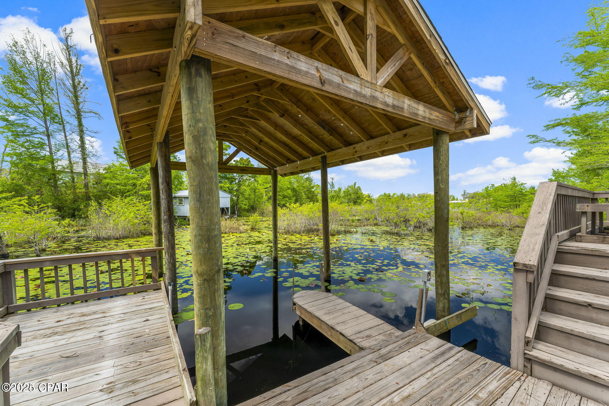 Listing photo id 40 for 4021 Osprey Point Point