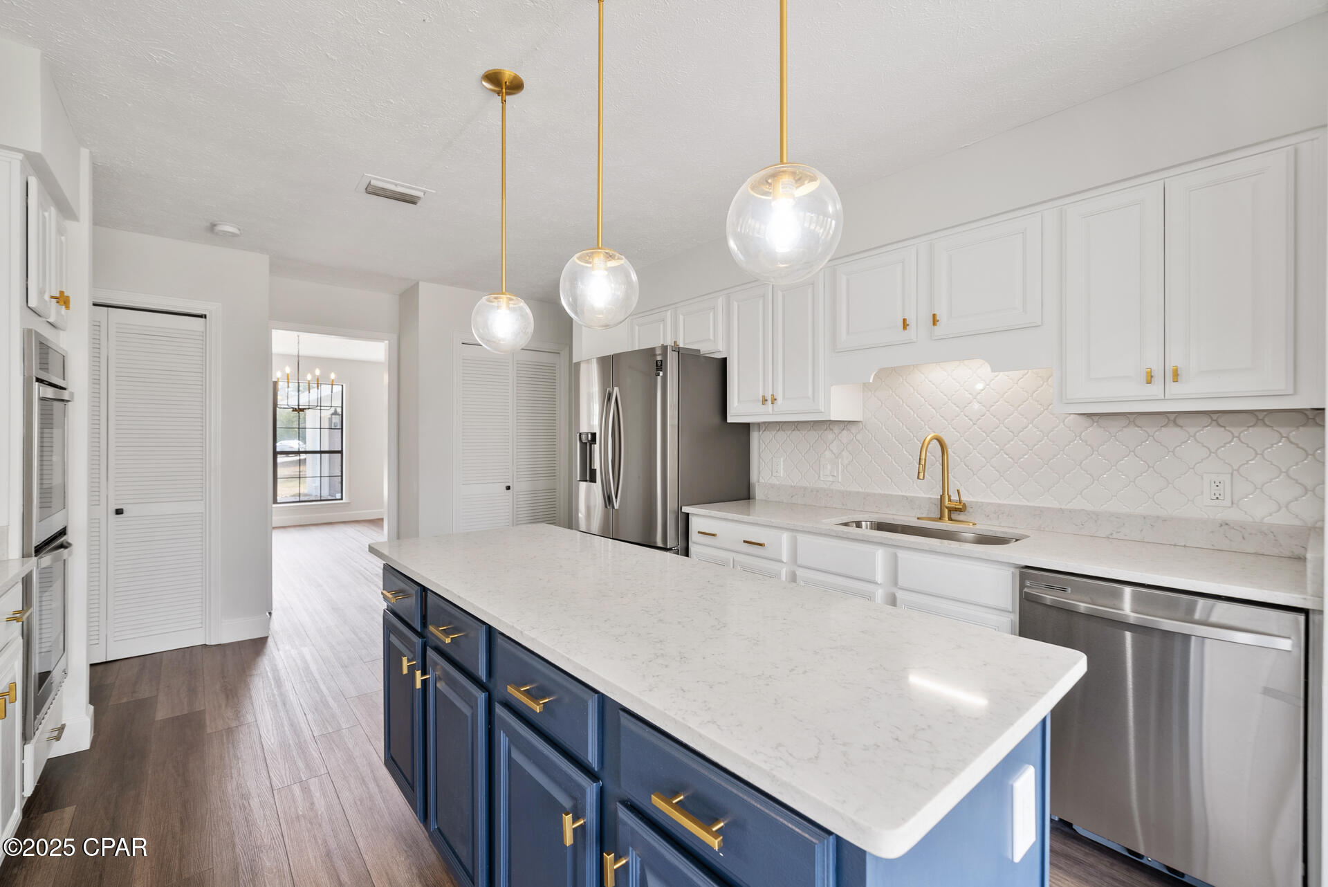 Listing photo id 8 for 4021 Osprey Point Point