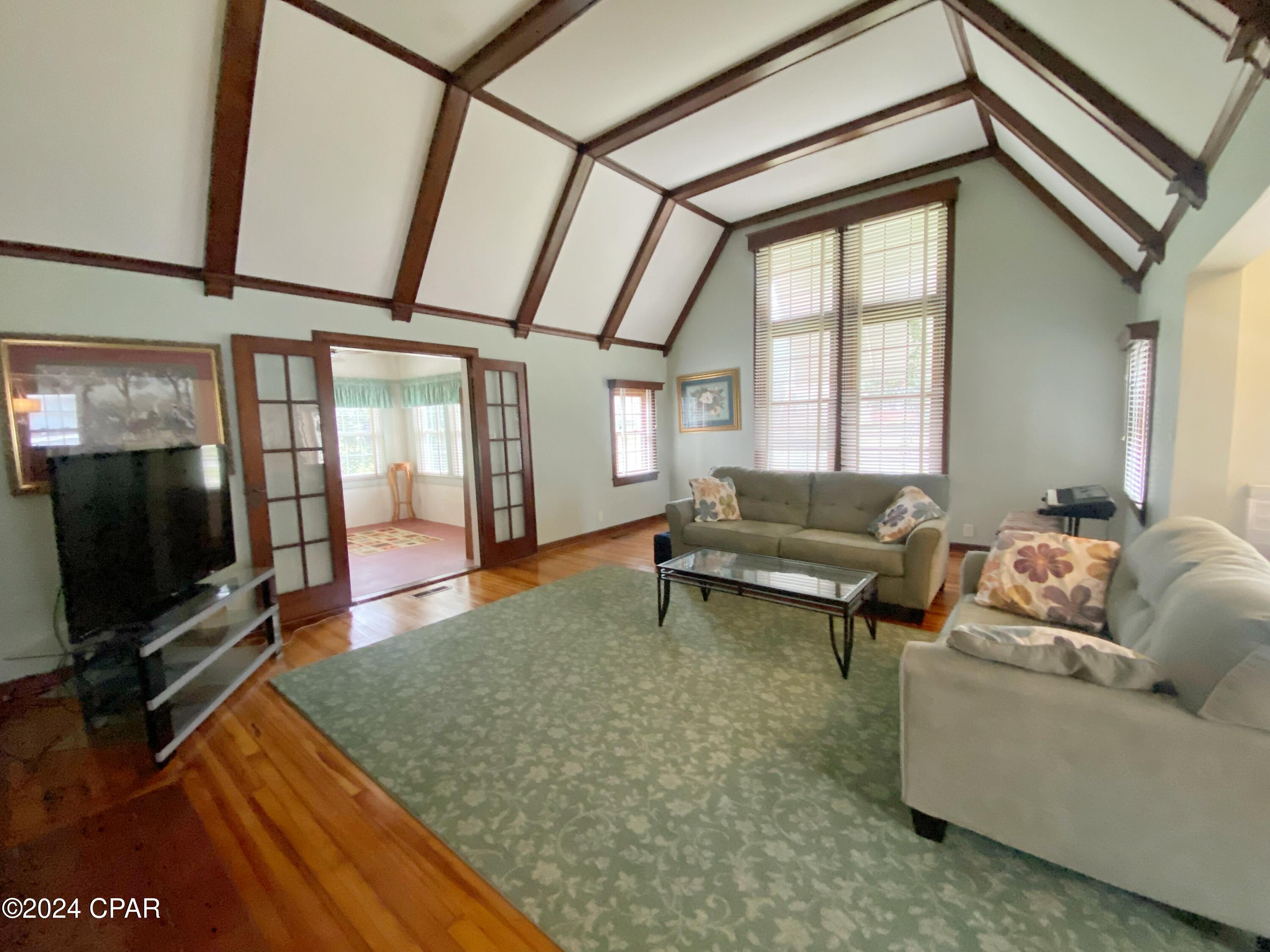 Image 9 For 2936 Russ Street