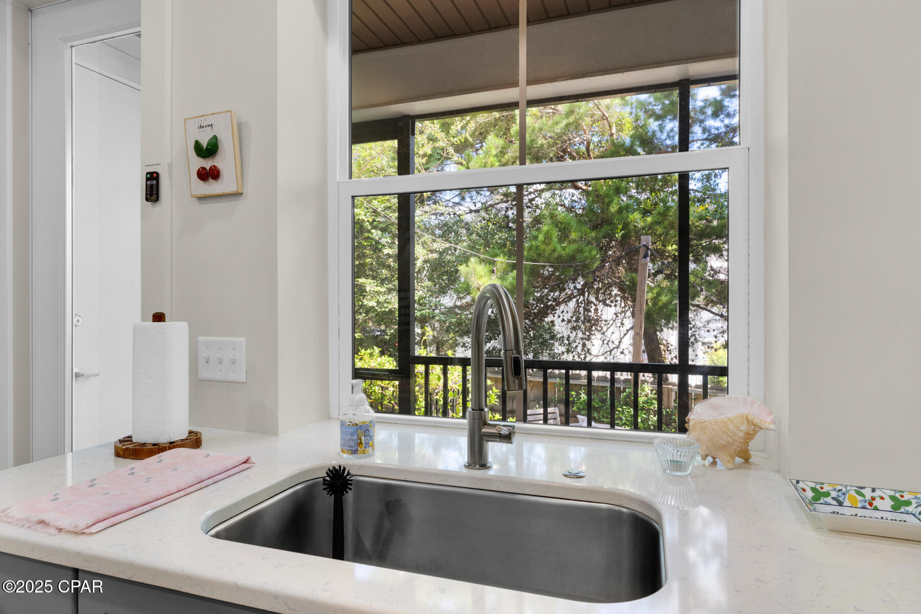 Image 12 For 186 Ventana Boulevard