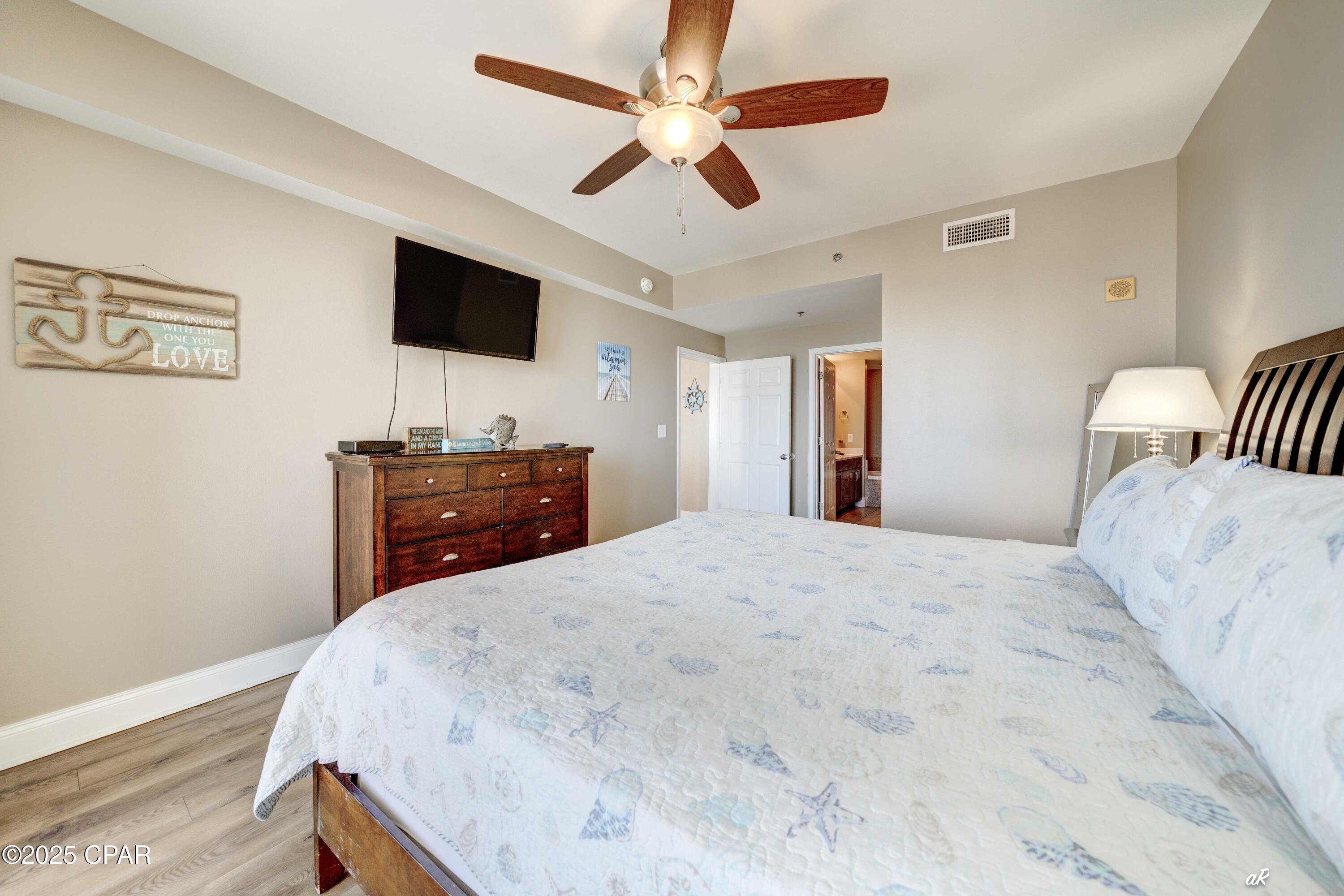 Image 13 For 9860 Thomas Drive 1211