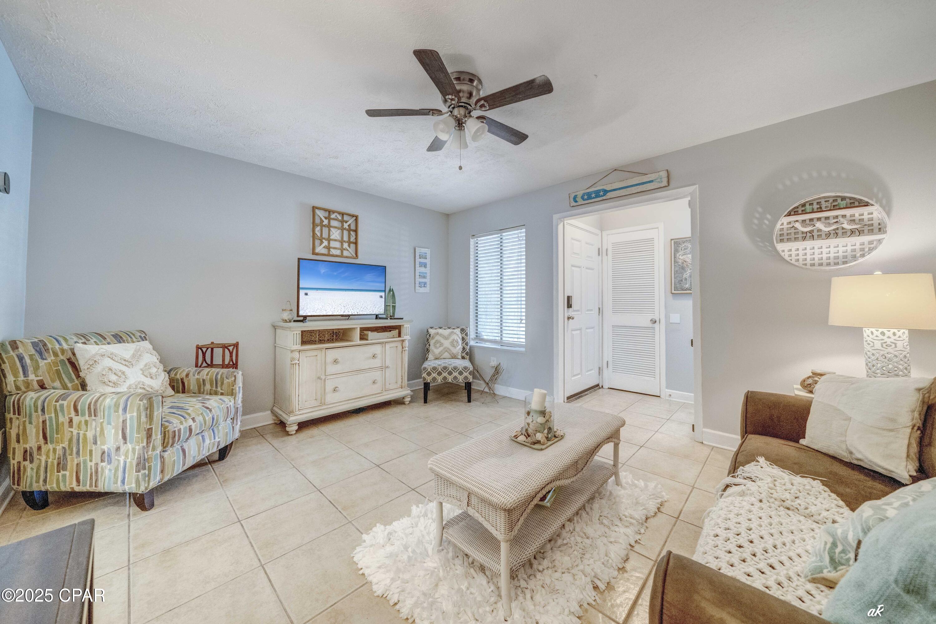 Image 3 For 6223 S. Lagoon Drive