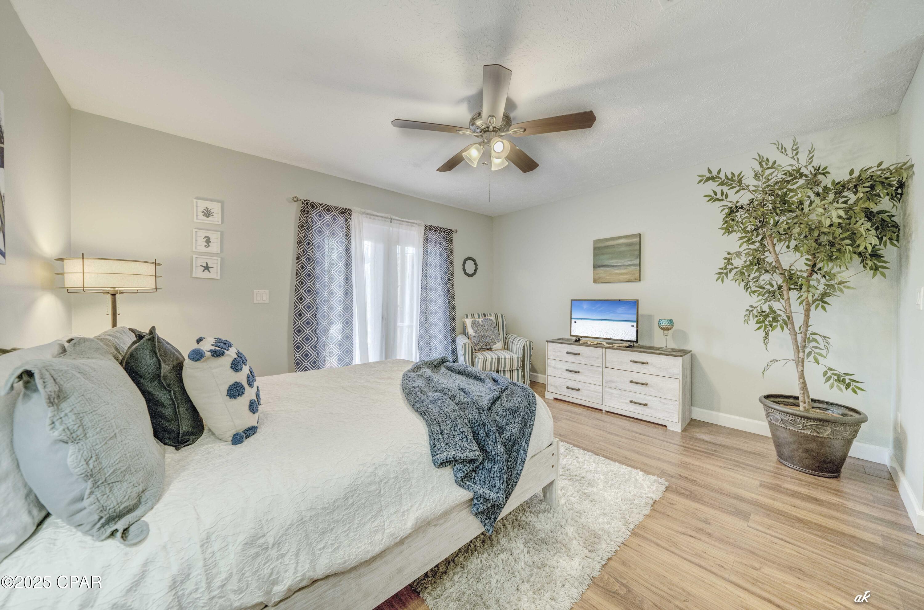 Image 9 For 6223 S. Lagoon Drive