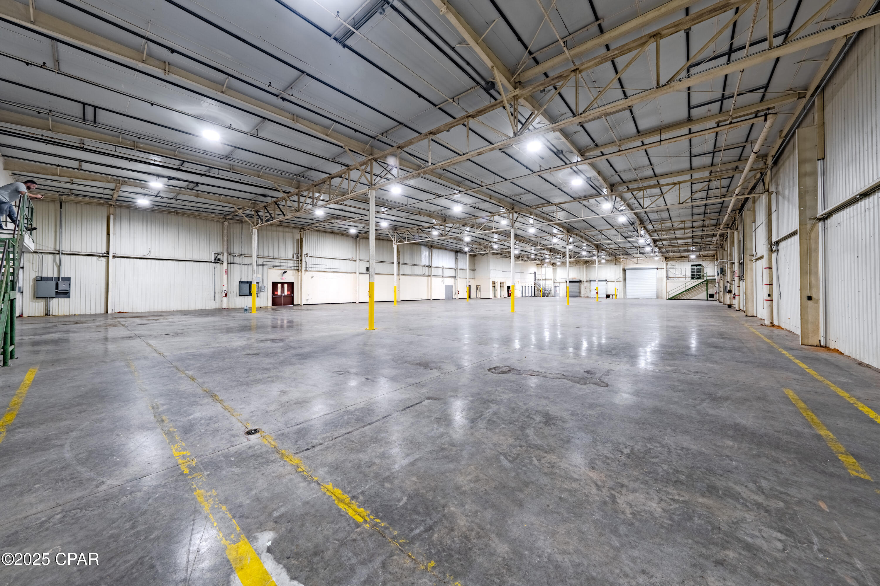 Image 10 For 3529 Russell Road