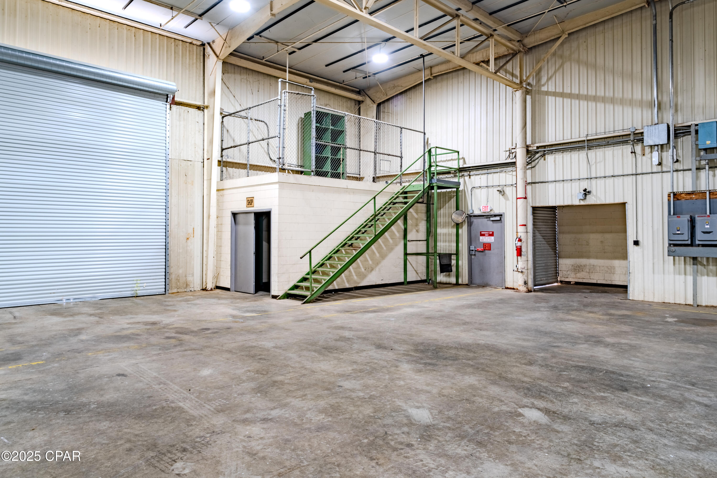 Image 12 For 3529 Russell Road