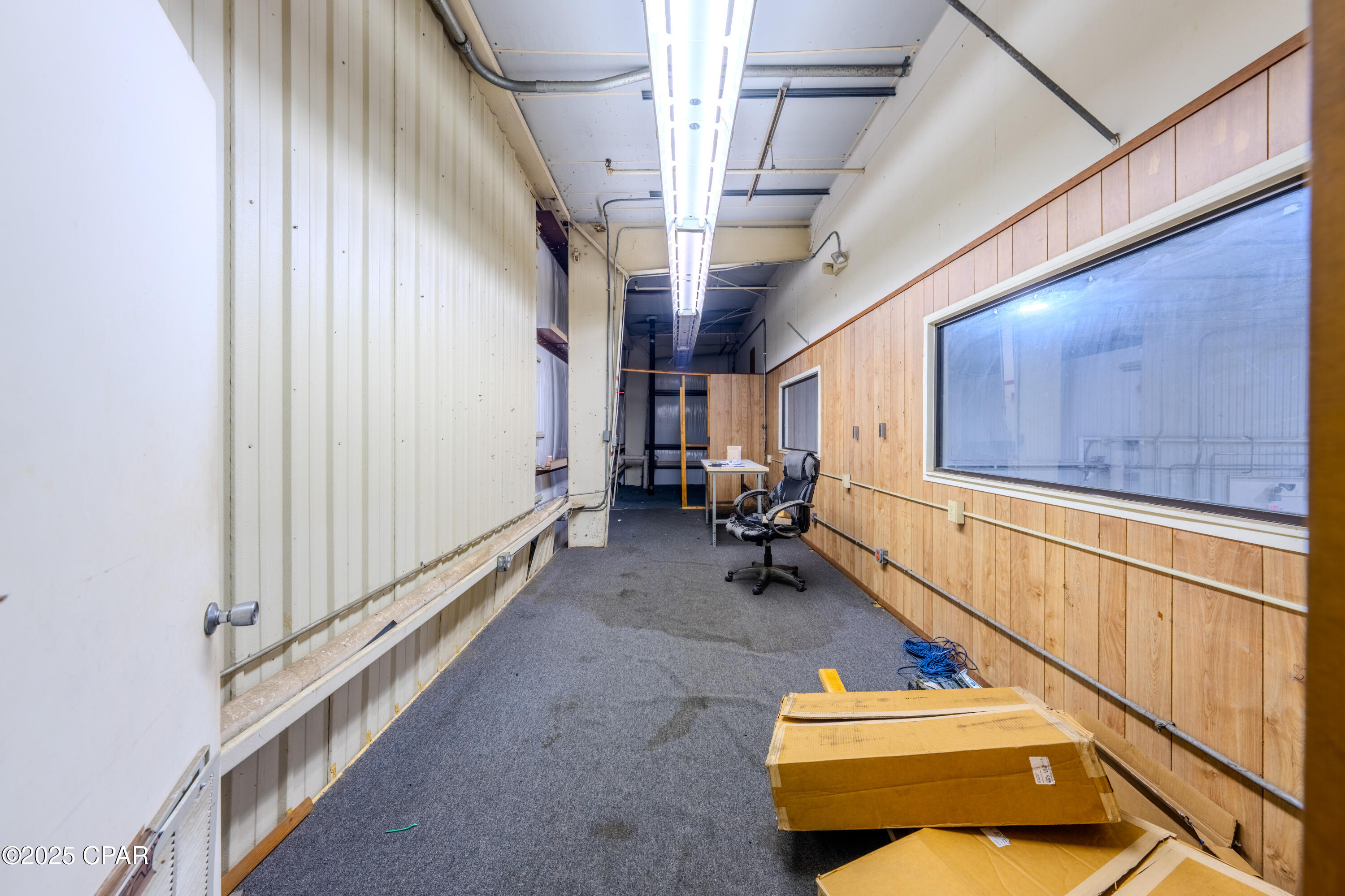 Image 20 For 3529 Russell Road