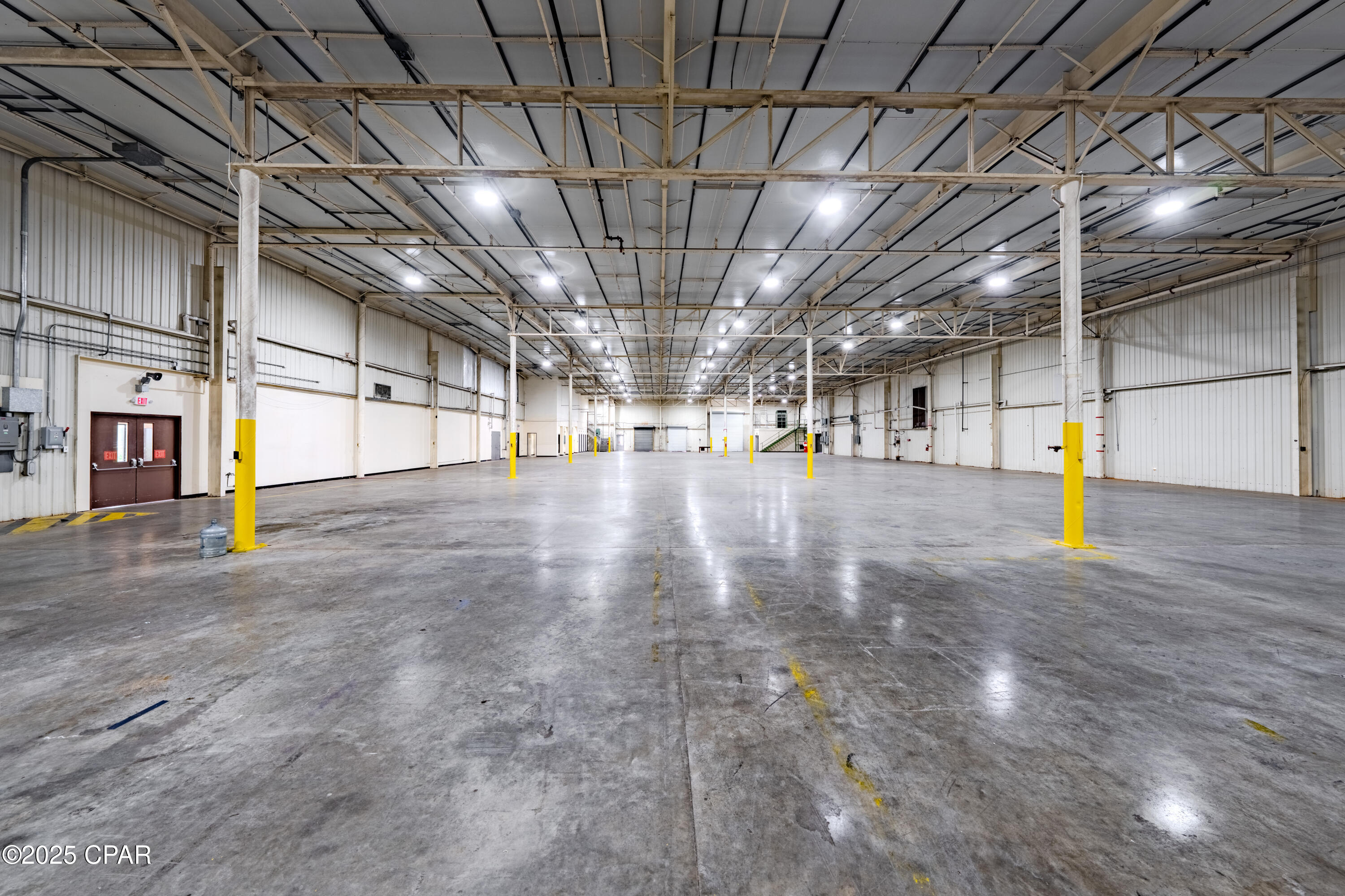 Image 3 For 3529 Russell Road