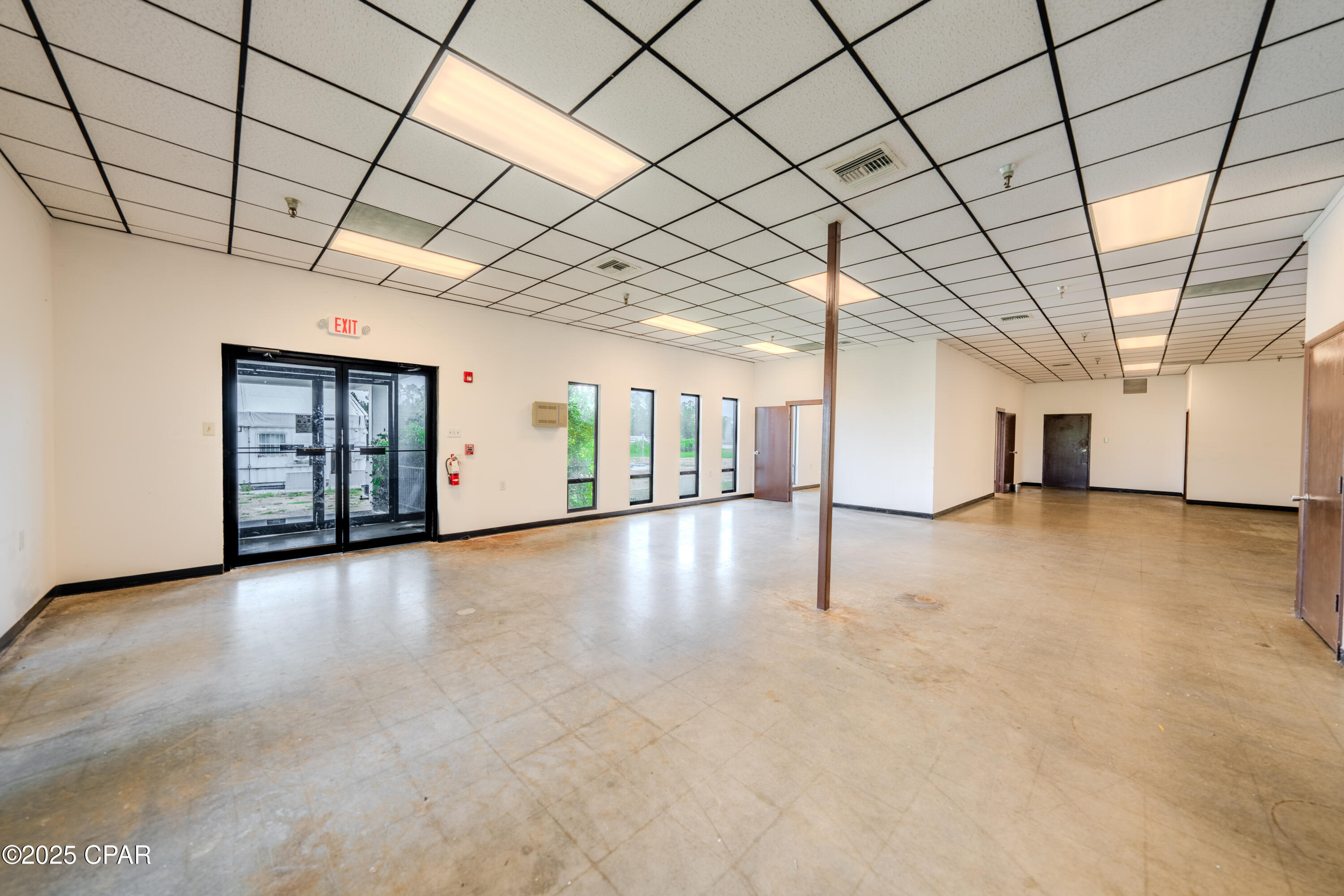 Image 5 For 3529 Russell Road