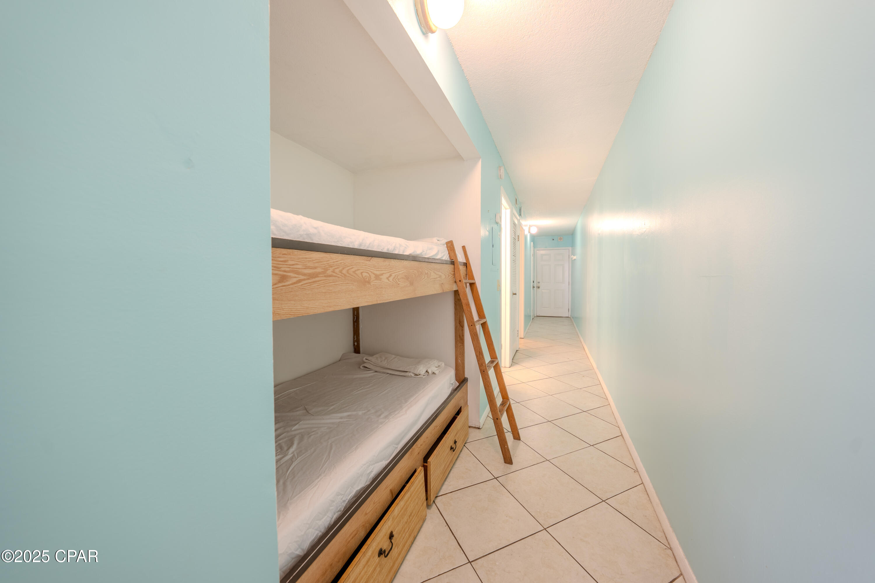 Image 10 For 8743 Thomas Drive 1318