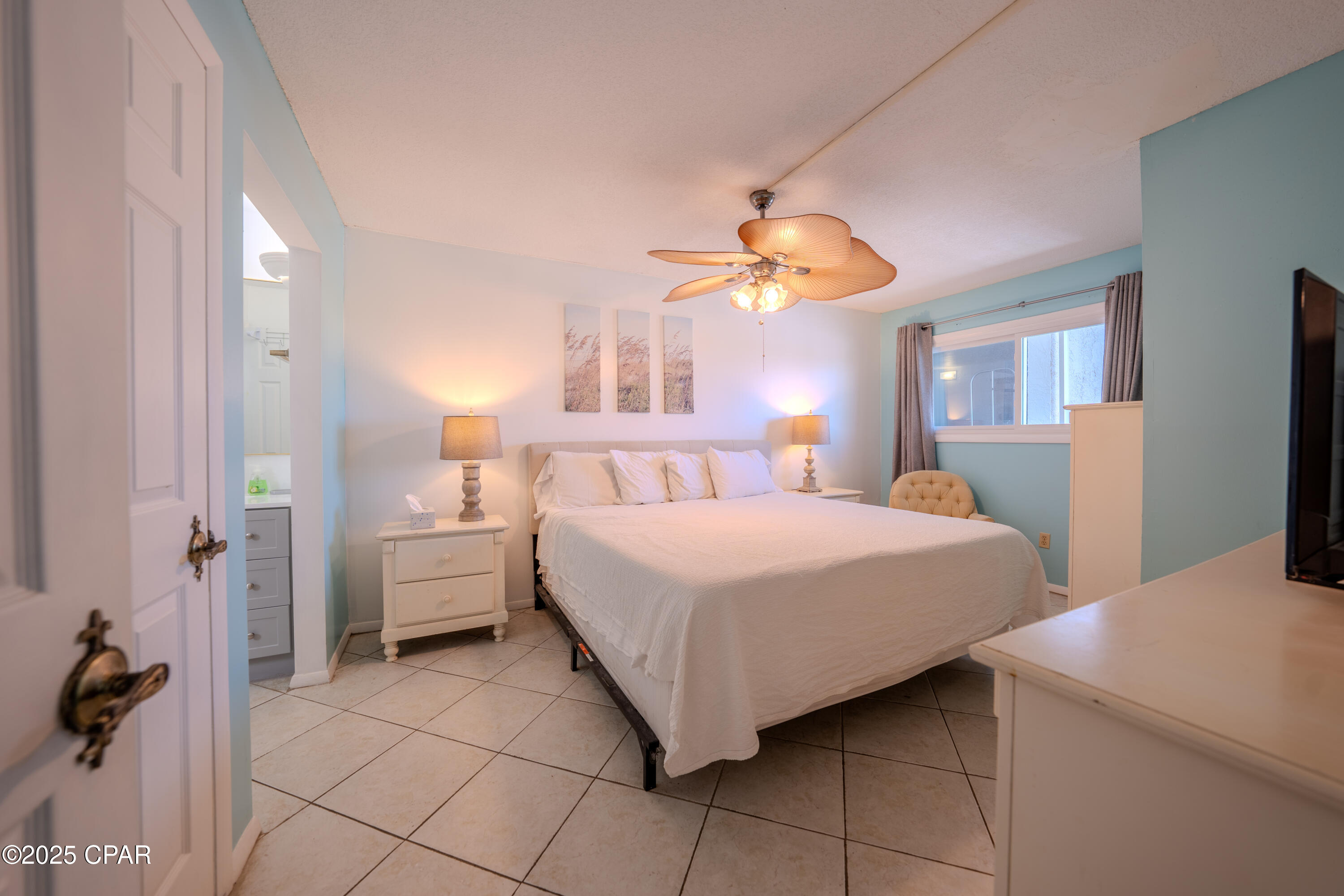 Image 13 For 8743 Thomas Drive 1318