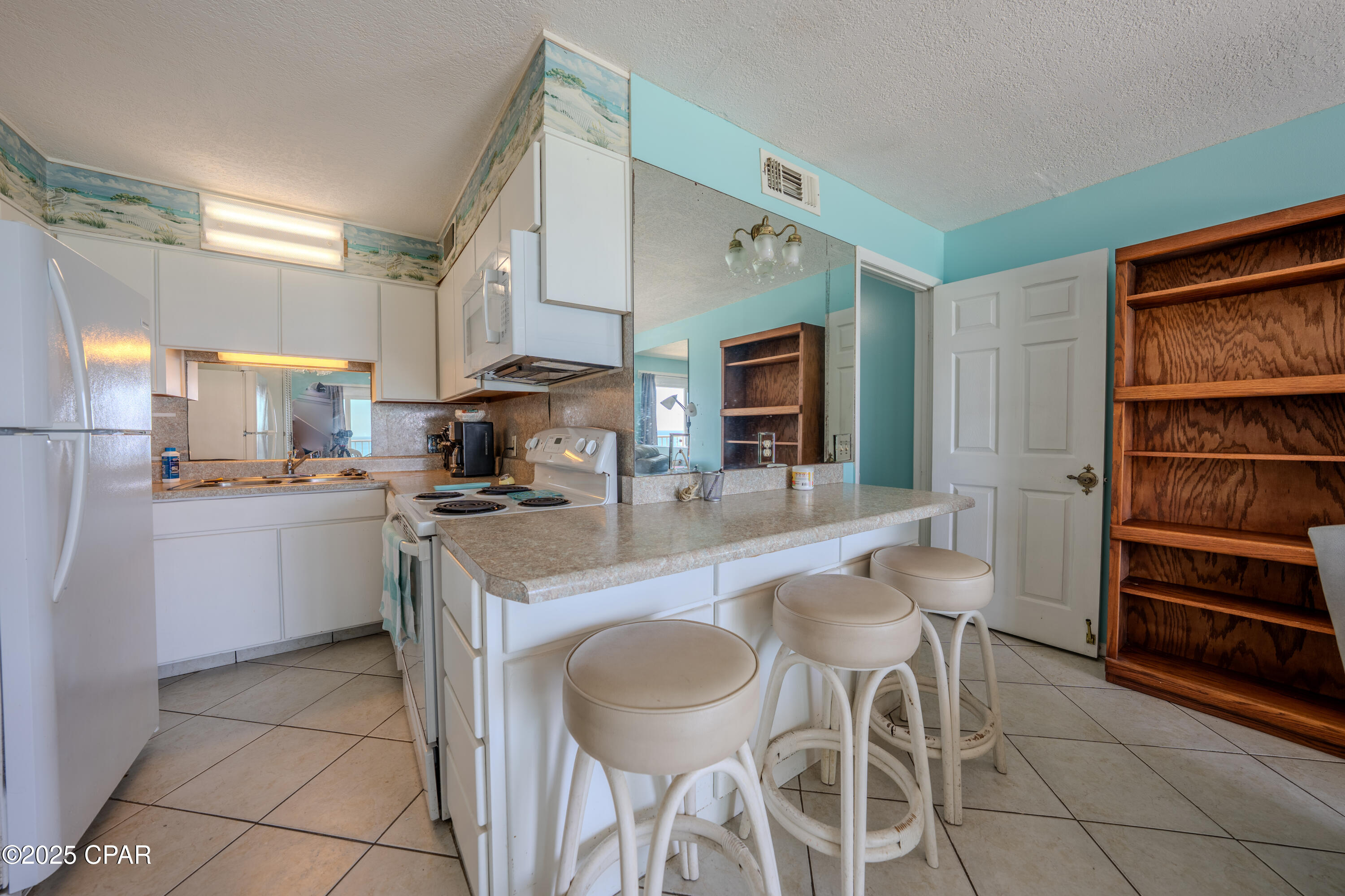 Image 9 For 8743 Thomas Drive 1318