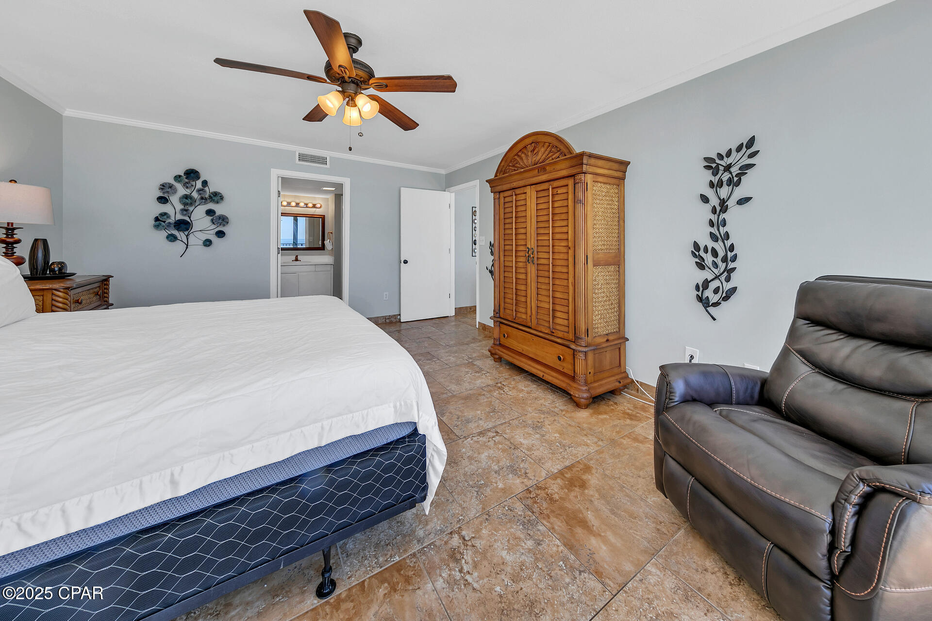 Image 14 For 17351 Front Beach Road W602