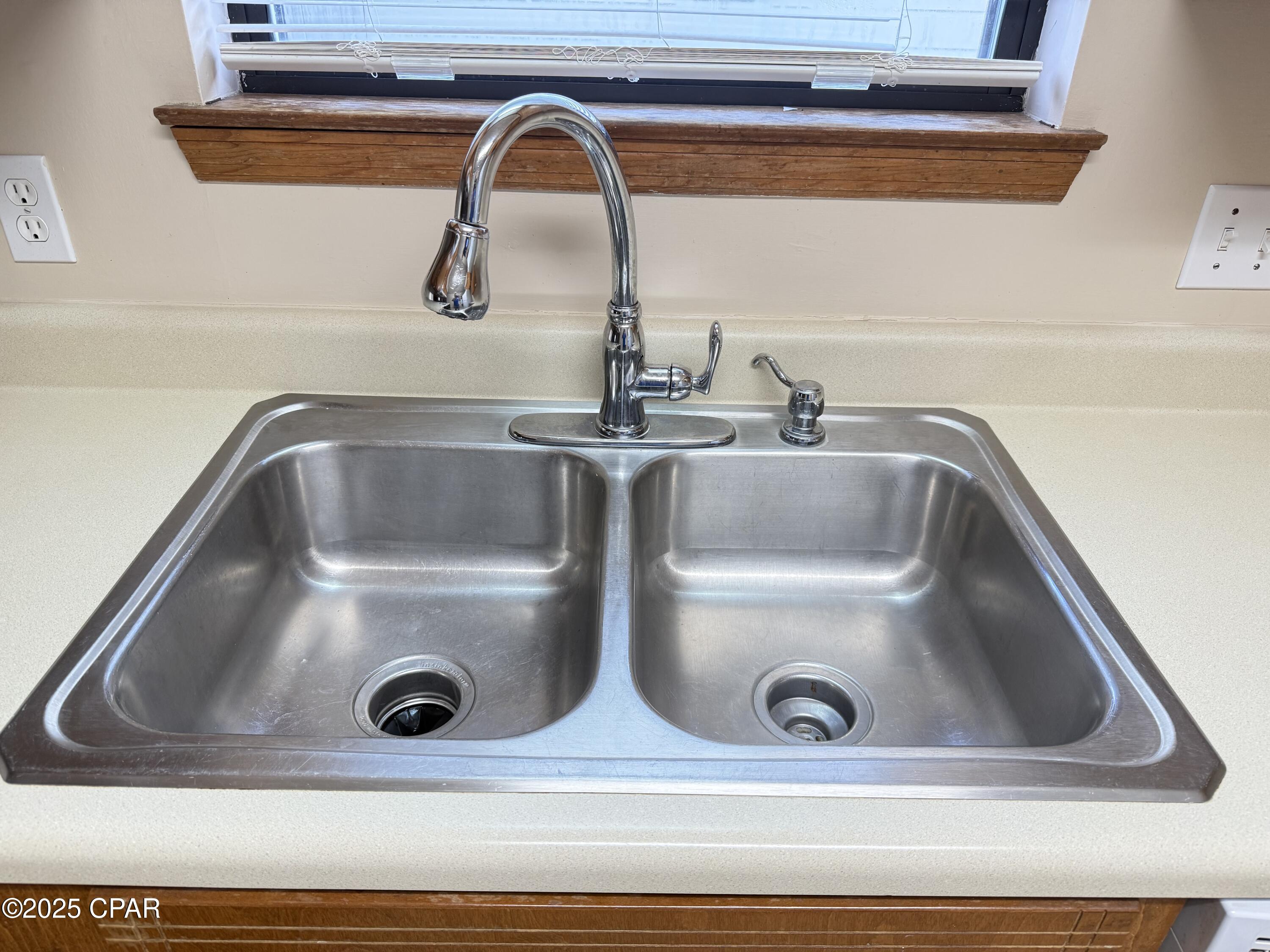 Image 16 For 606 Krystal Lane