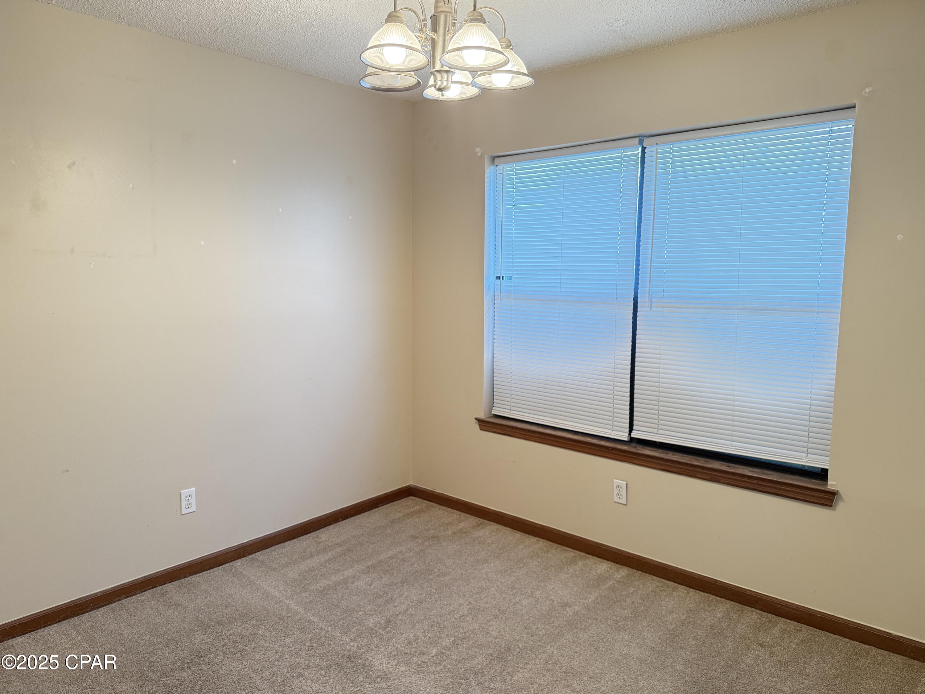 Image 18 For 606 Krystal Lane