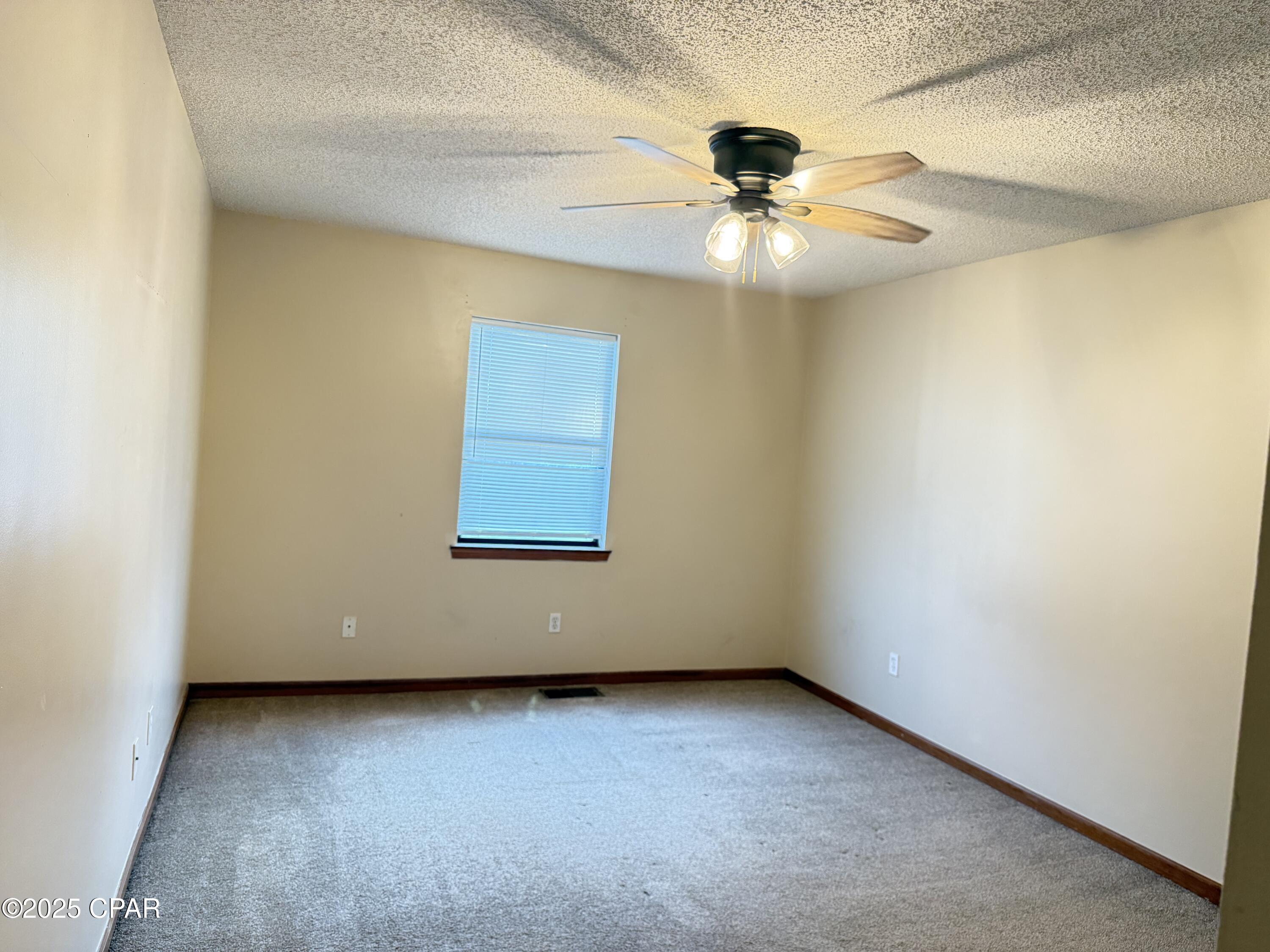 Image 21 For 606 Krystal Lane