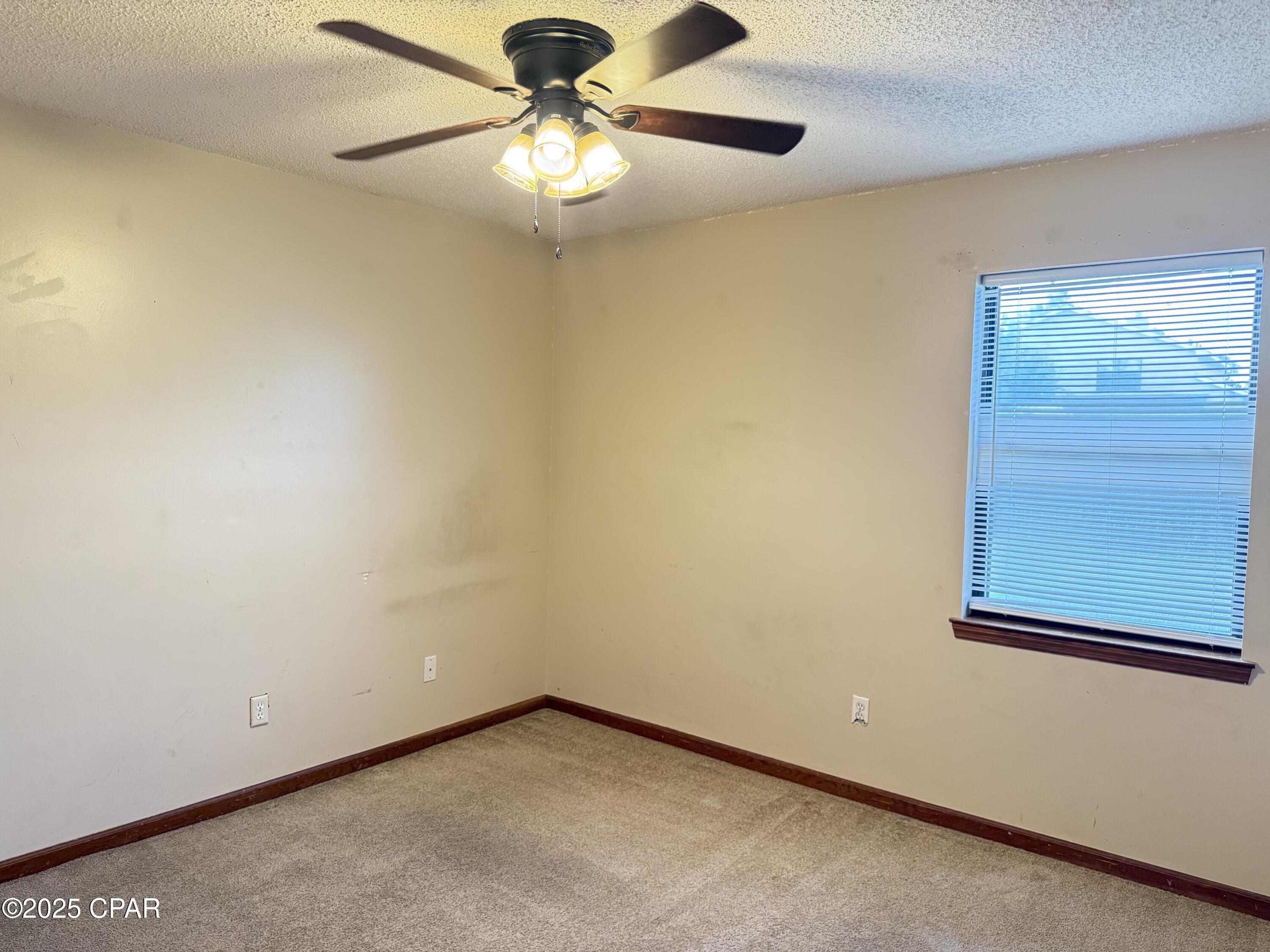 Image 27 For 606 Krystal Lane