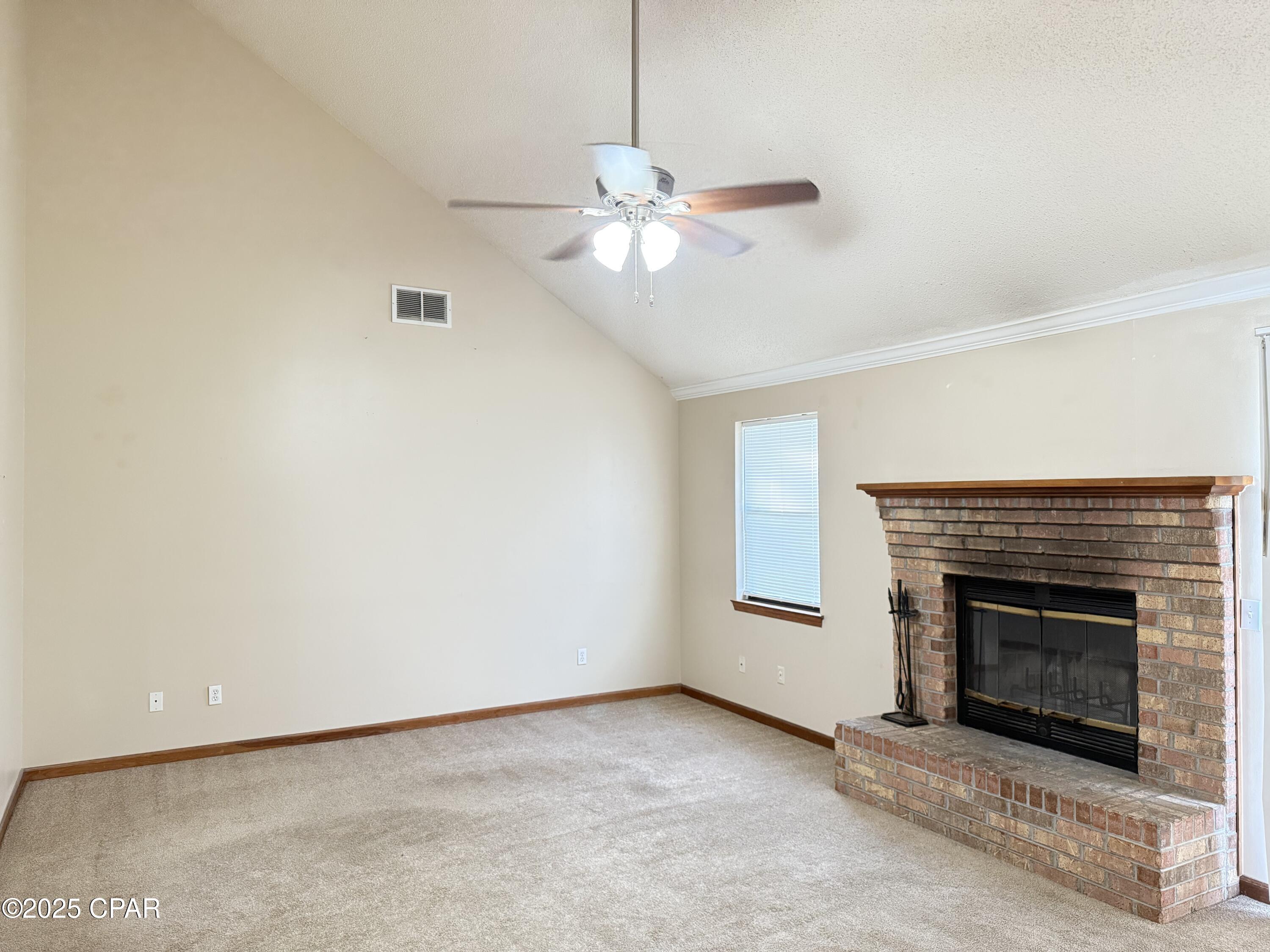 Image 8 For 606 Krystal Lane