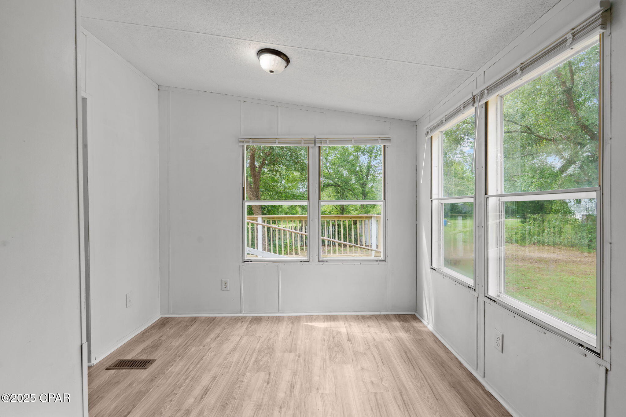 Image 17 For 3943 Cedar Bluff Road