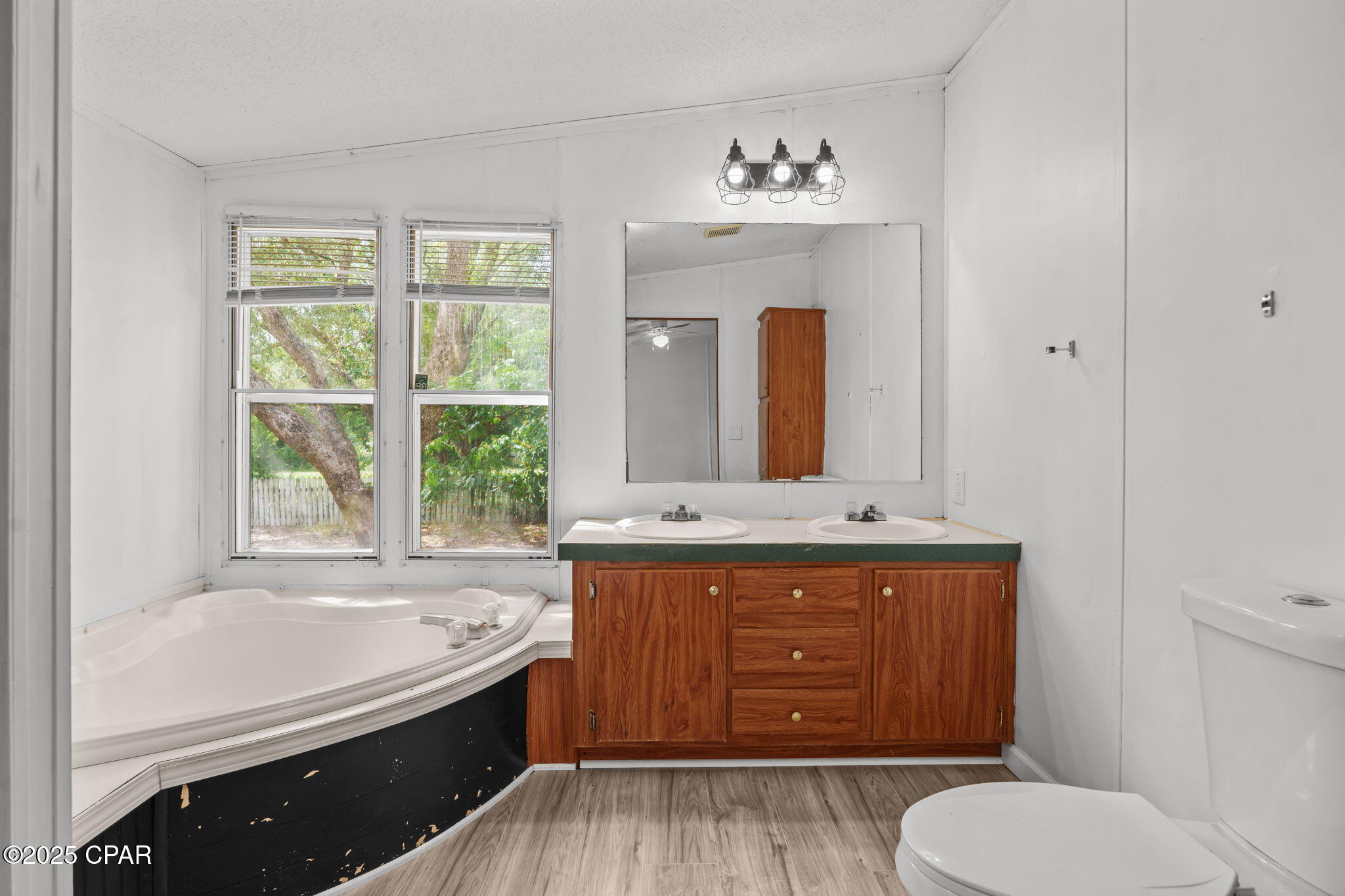 Image 28 For 3943 Cedar Bluff Road