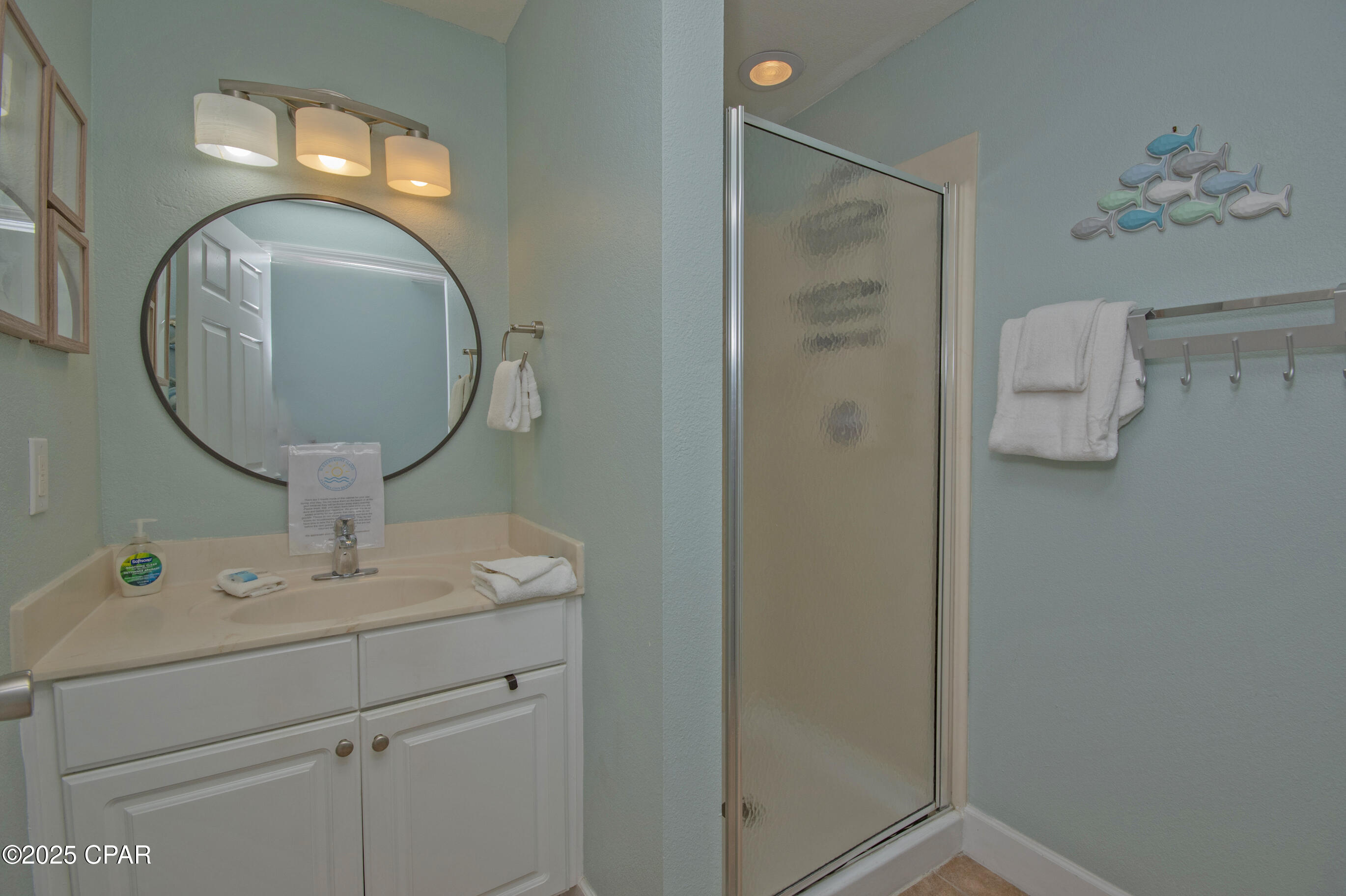 Image 32 For 16819 Front Beach Road 2006