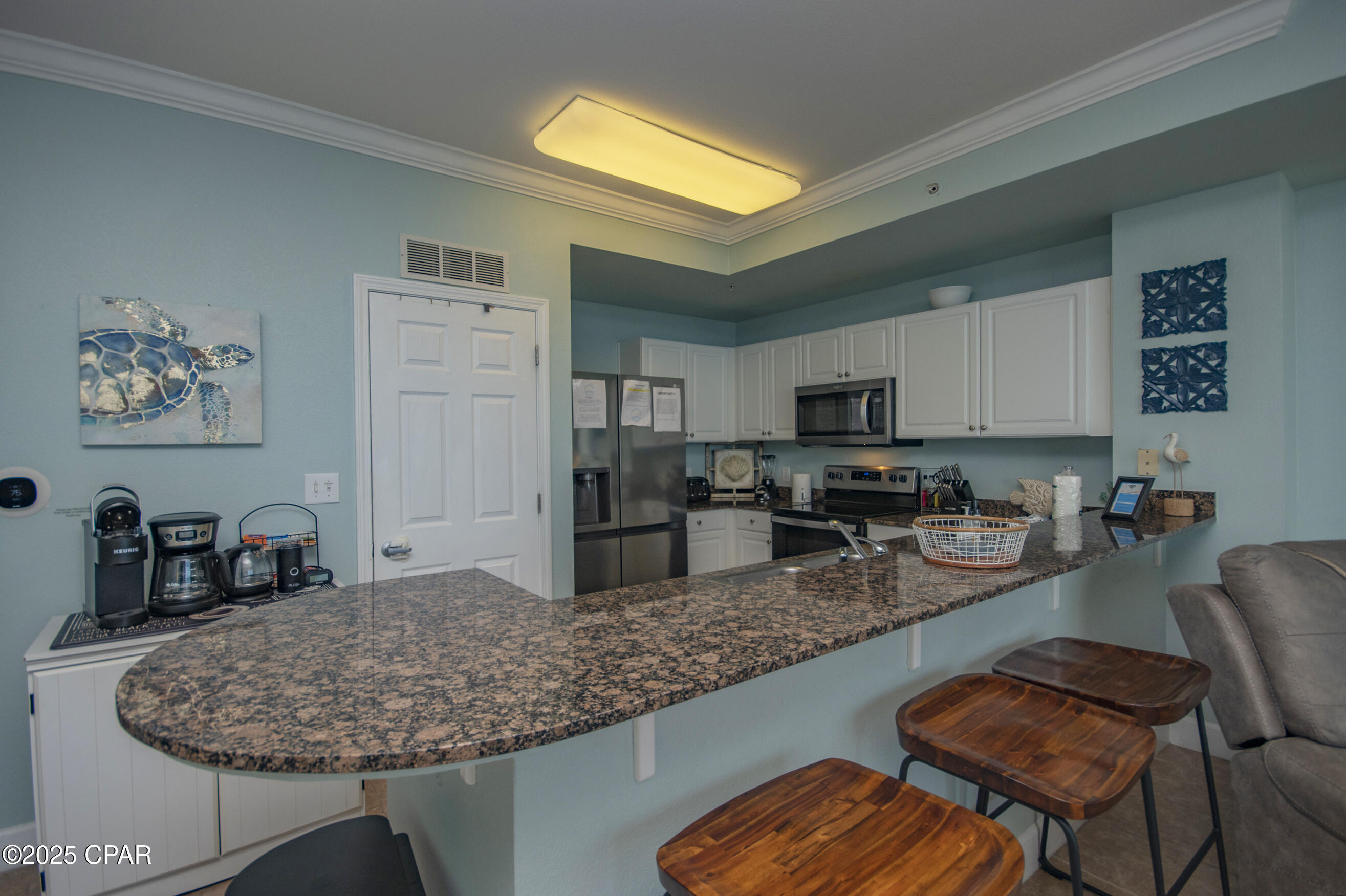 Image 42 For 16819 Front Beach Road 2006