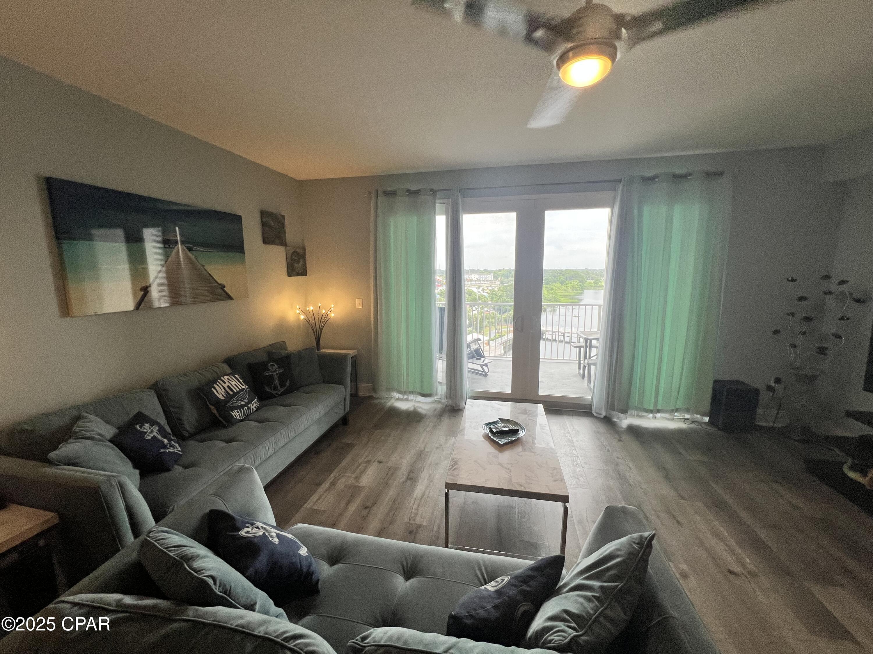 Image 3 For 9902 Thomas Drive 636