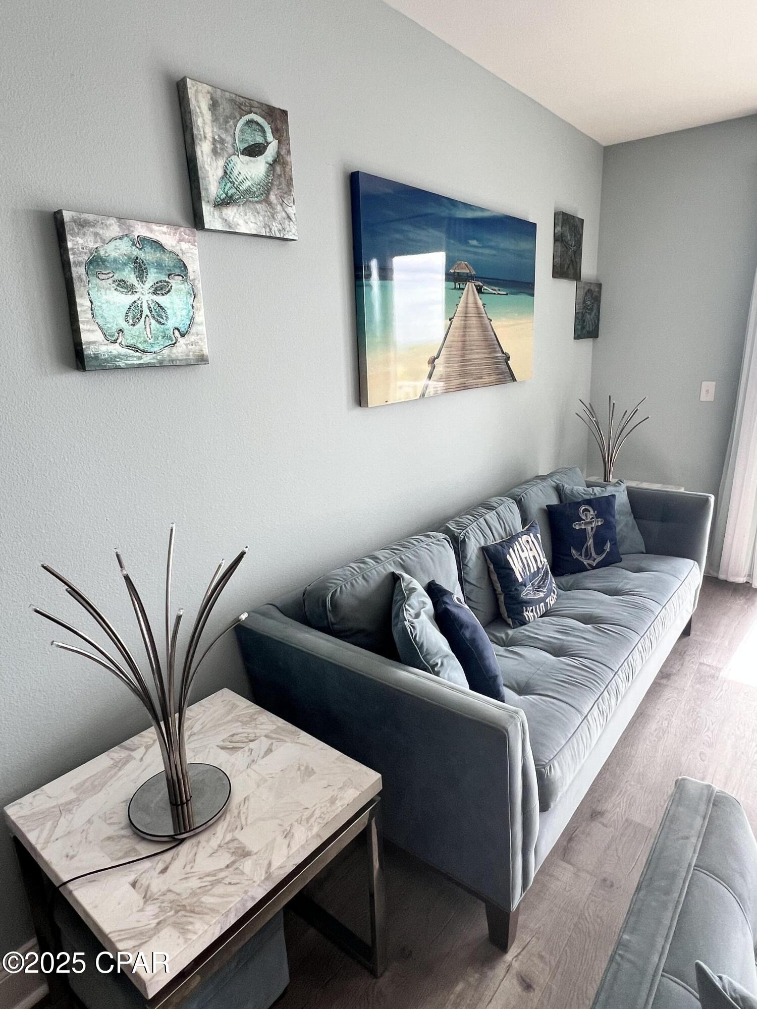 Image 4 For 9902 Thomas Drive 636