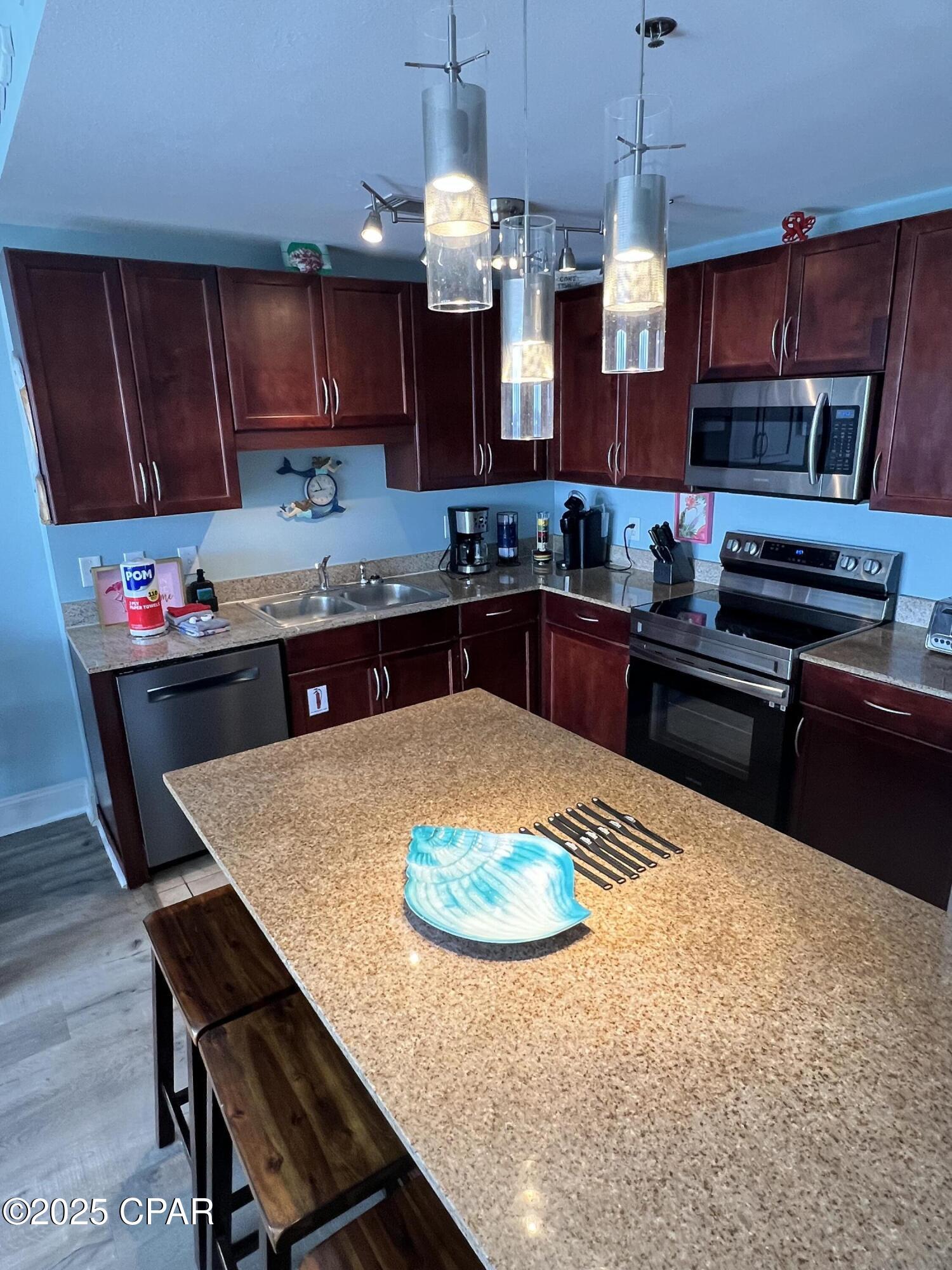 Image 45 For 9902 Thomas Drive 636