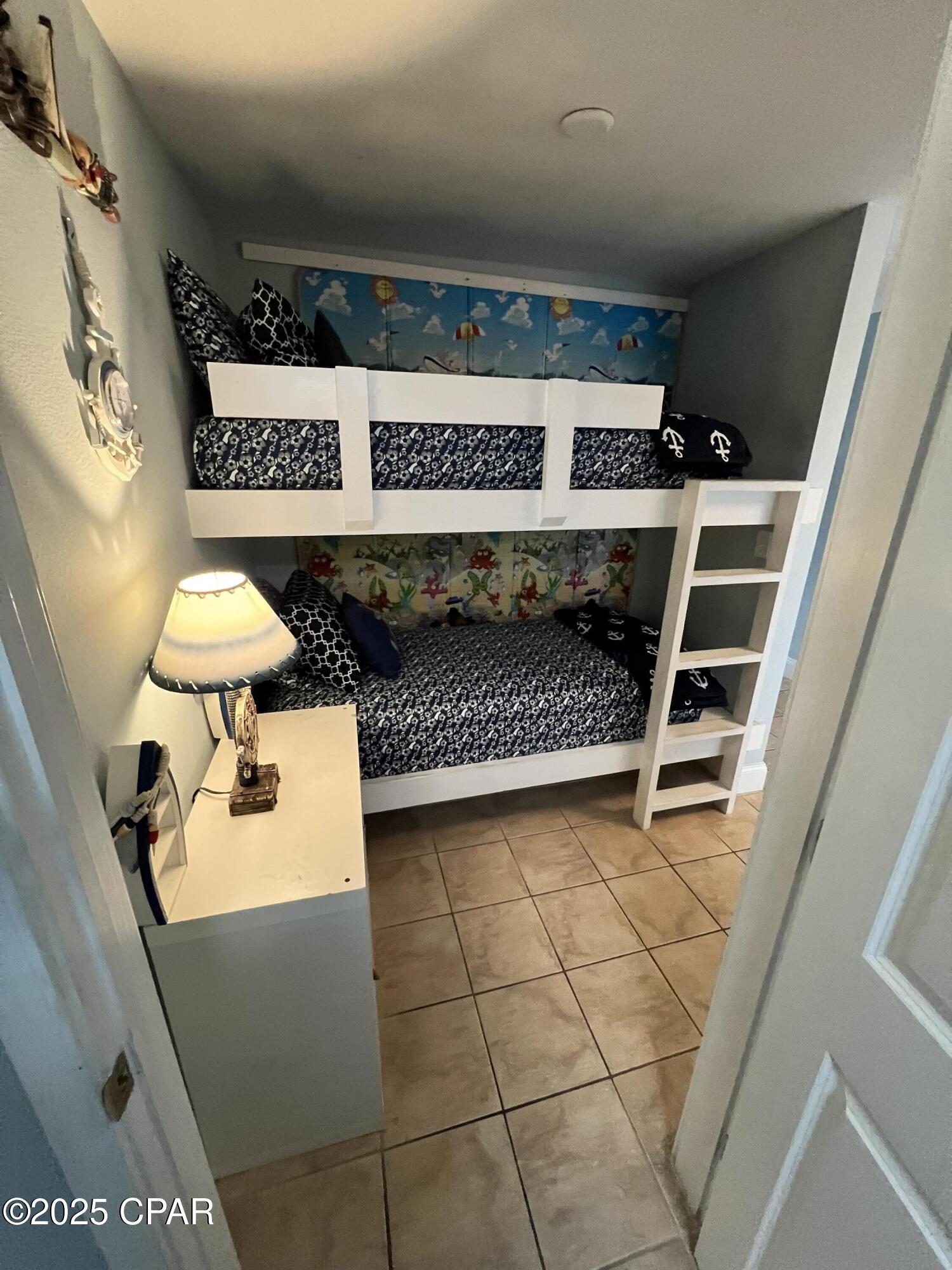 Image 9 For 9902 Thomas Drive 636