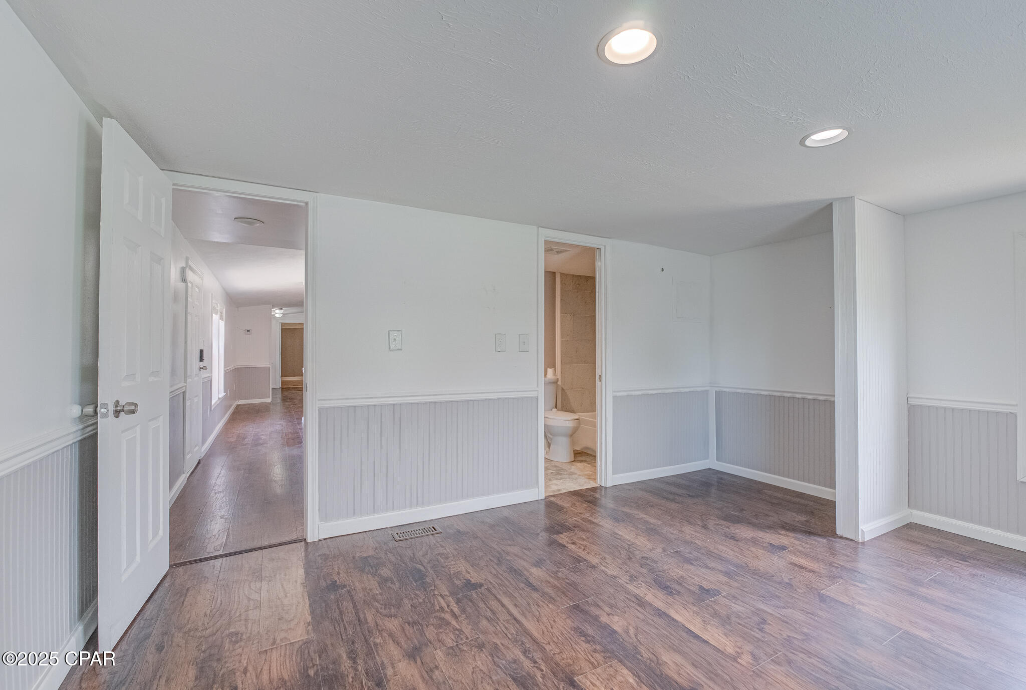 Image 20 For 255 Highway 22 A