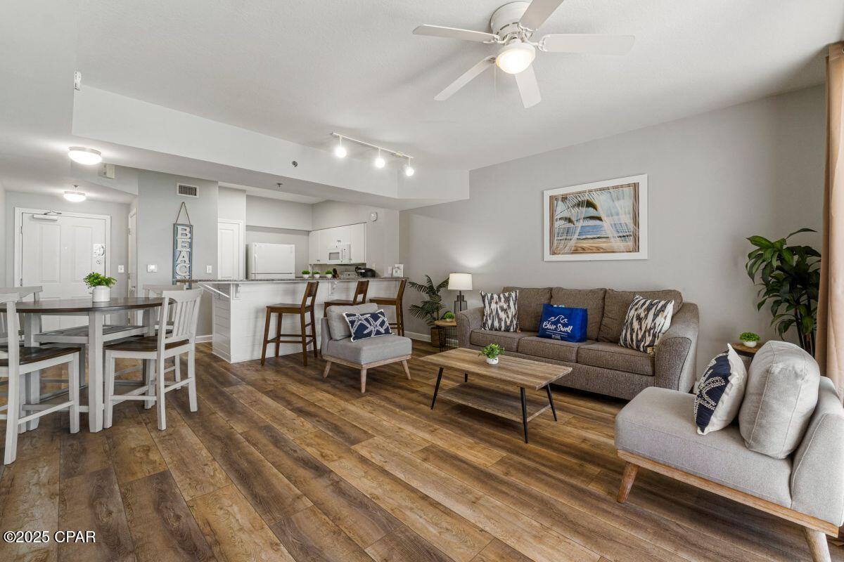 Image 3 For 9900 Thomas 1917 Drive 1917