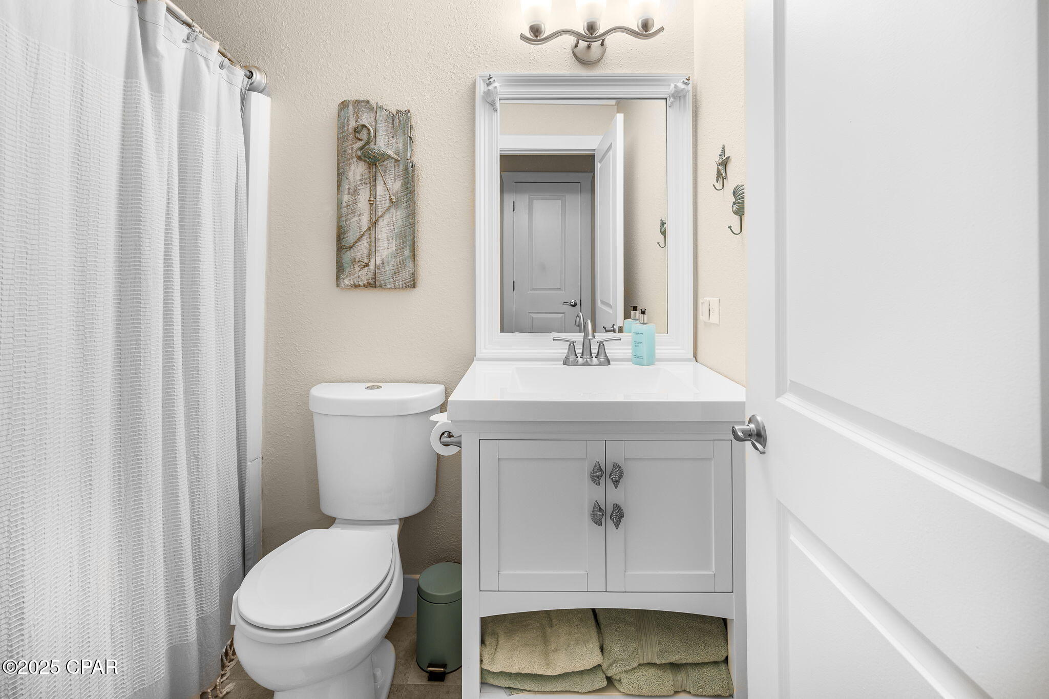 Image 28 For 22400 Front Beach Road  6