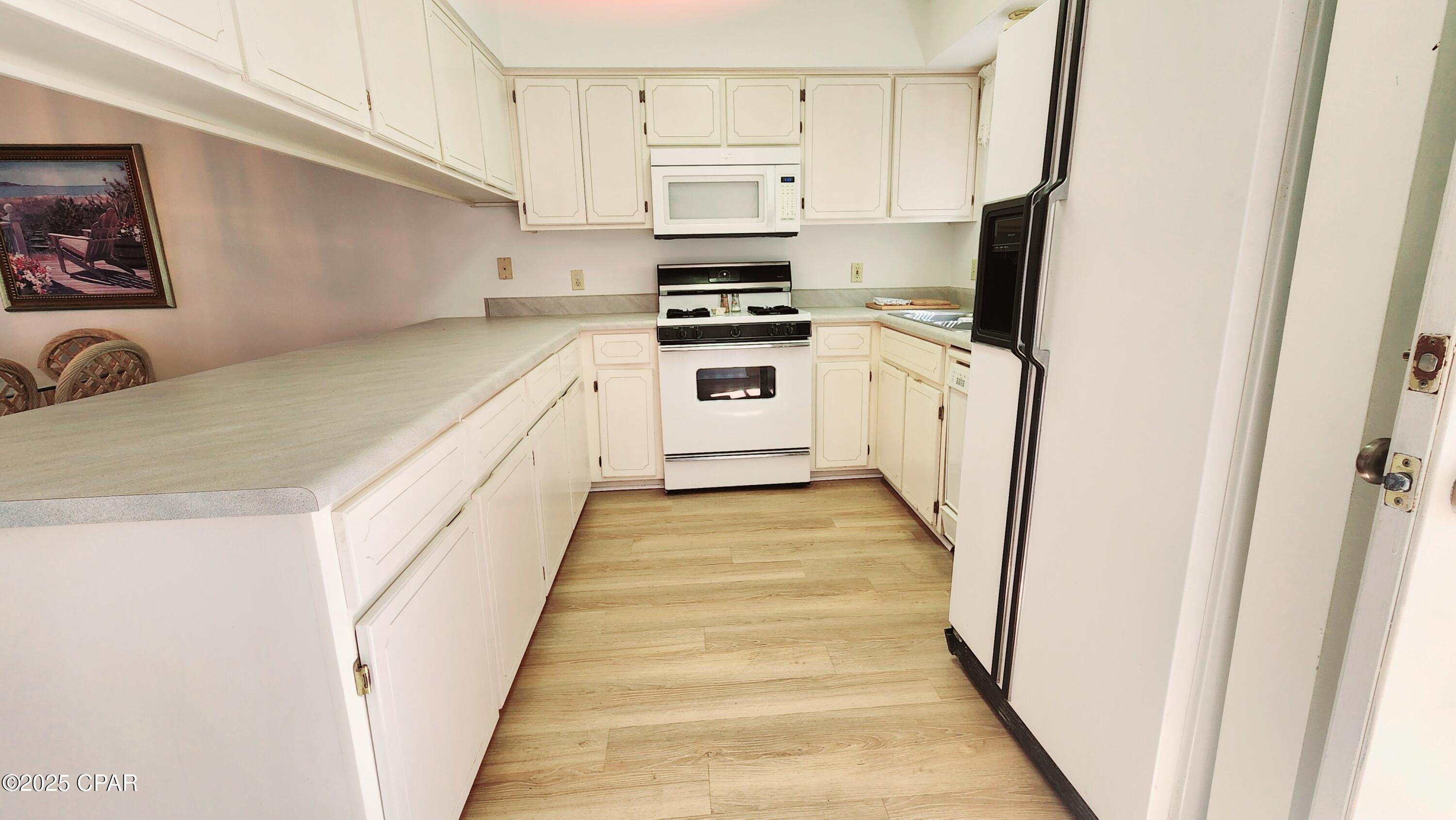 Image 7 For 225 Saint Katherine Boulevard