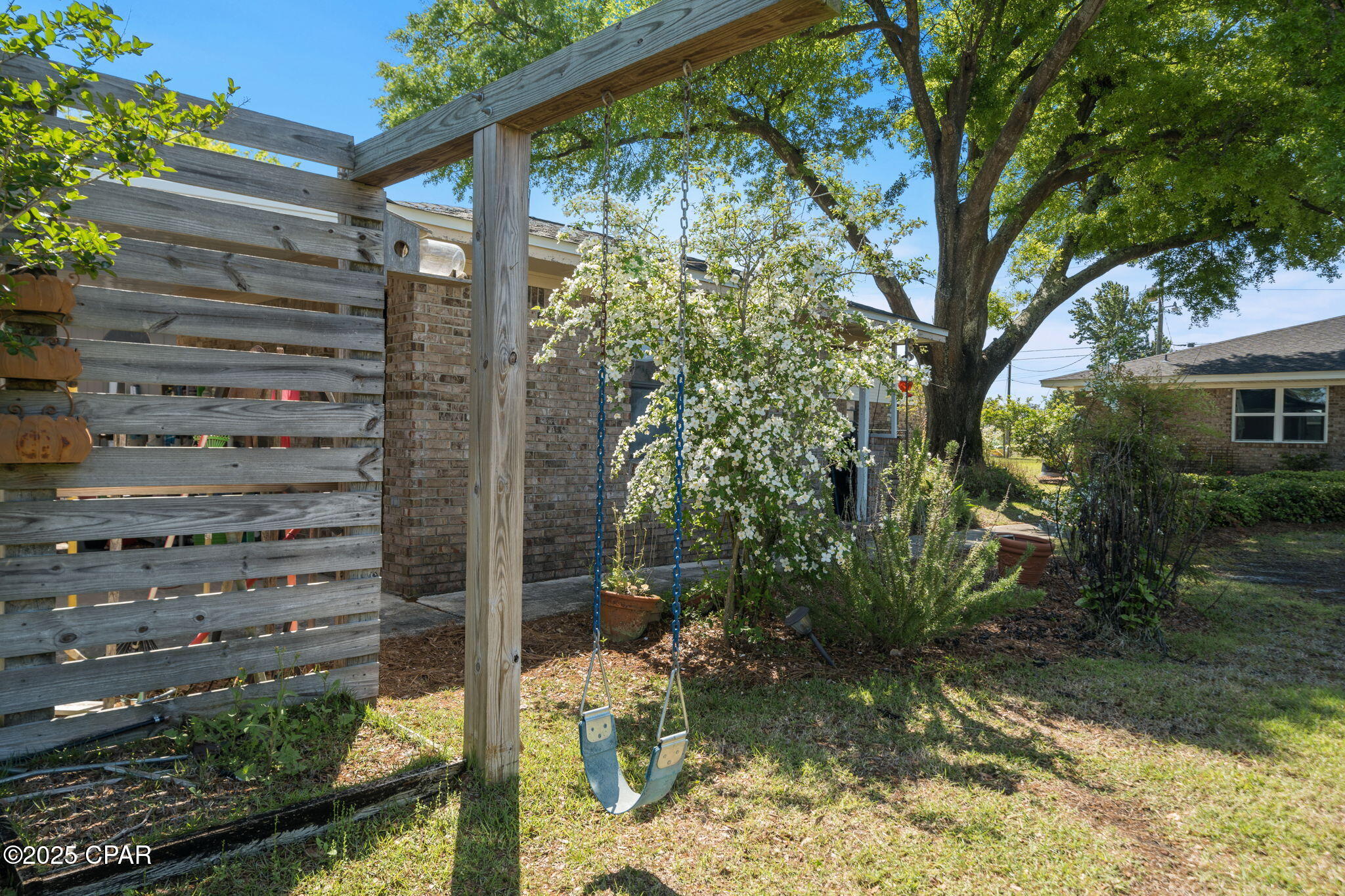 Image 16 For 138 Queens Circle