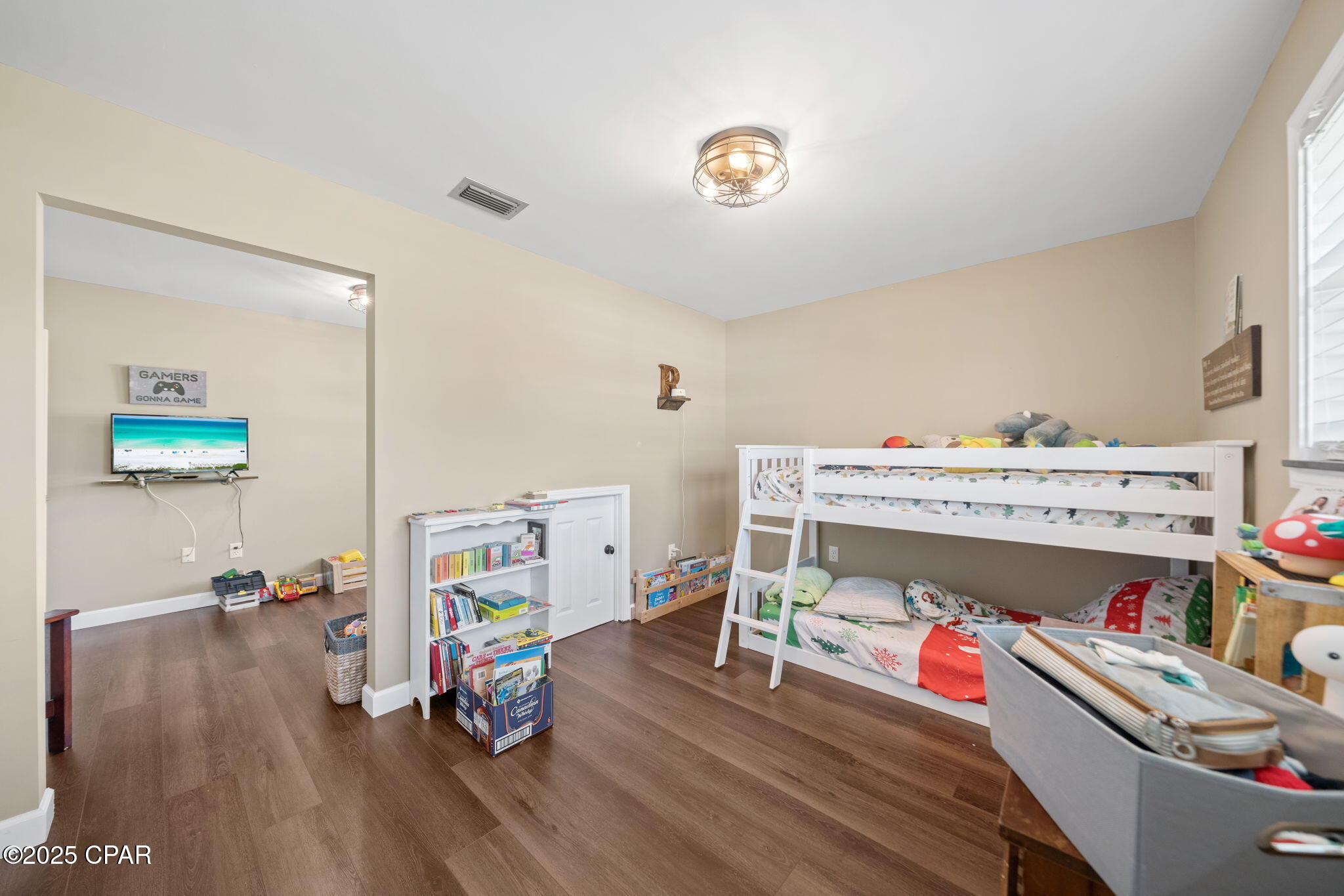 Image 23 For 138 Queens Circle